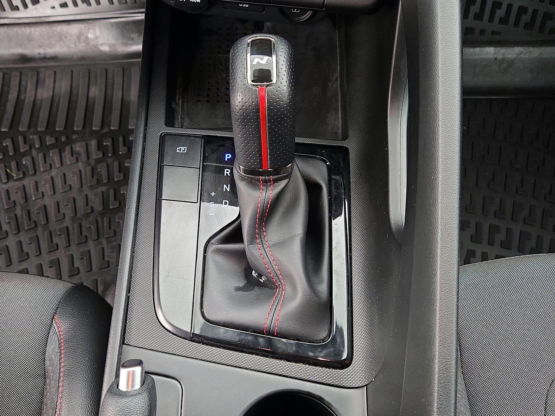 Thumbnail: 2023 Hyundai Elantra - 17