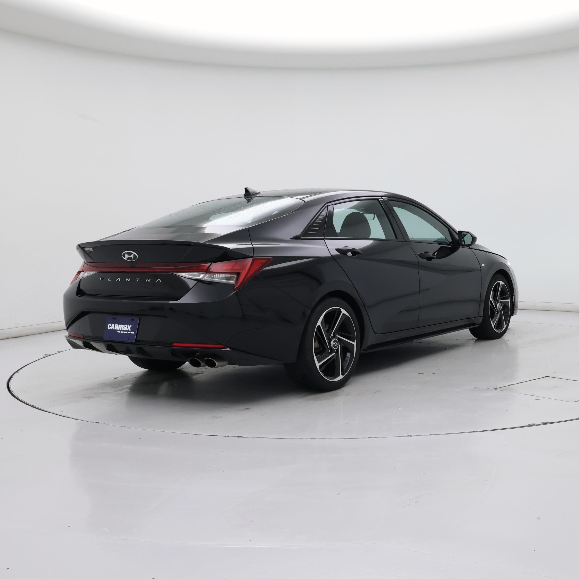 Thumbnail: 2023 Hyundai Elantra - 8