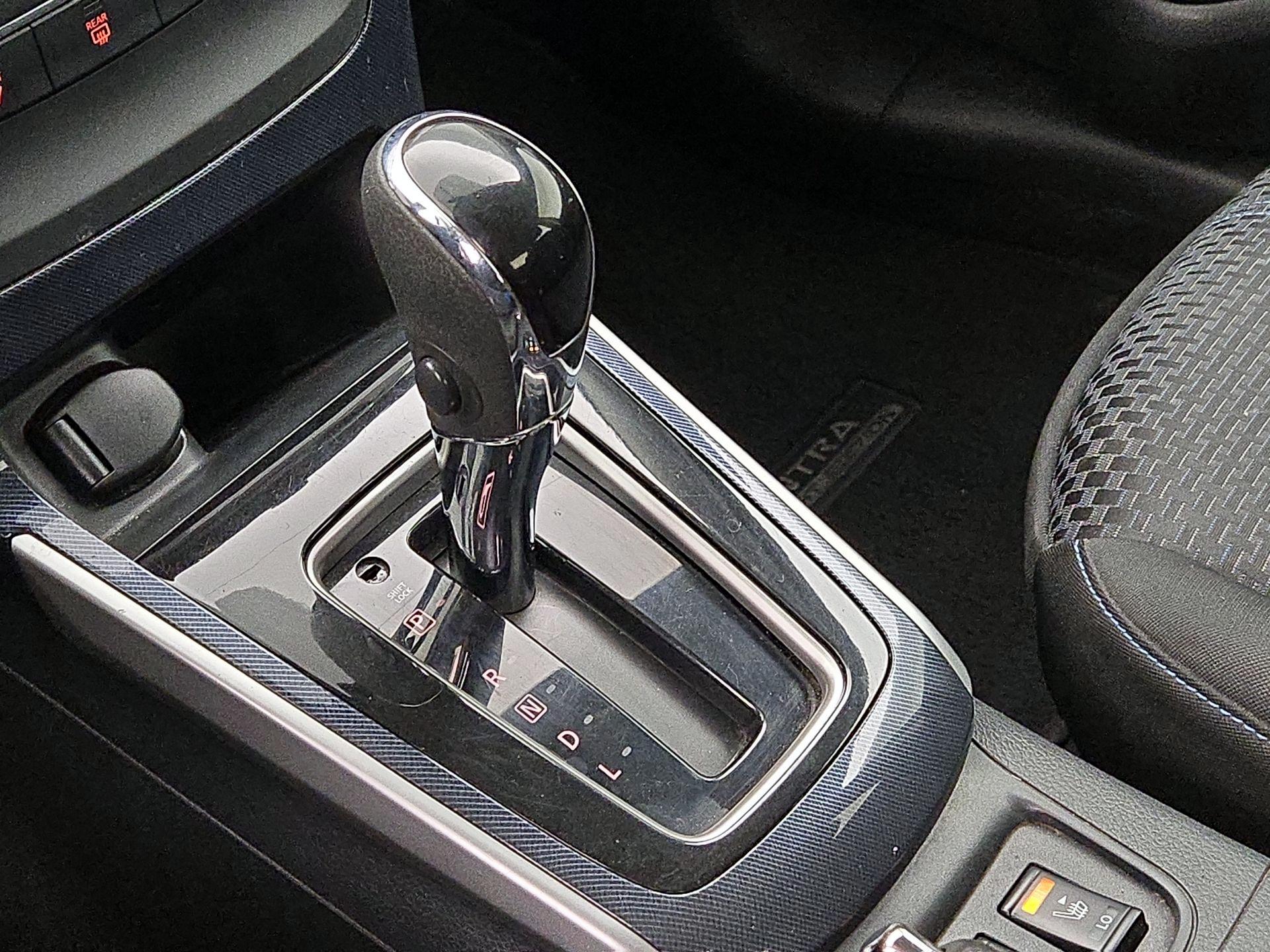 Thumbnail: 2017 Nissan Sentra - 17