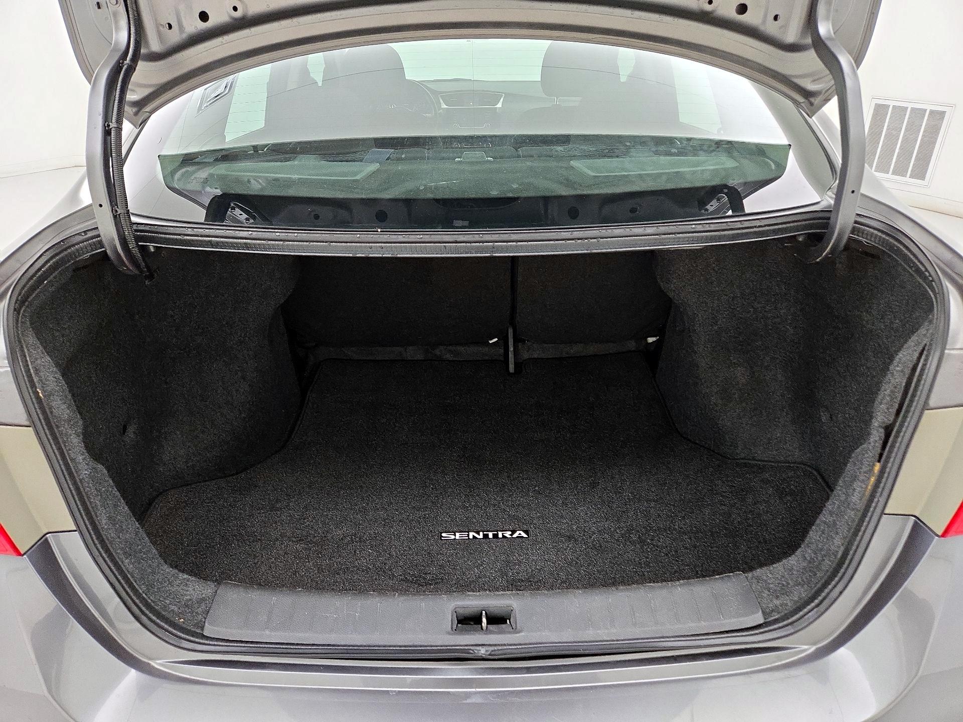 Thumbnail: 2017 Nissan Sentra - 20