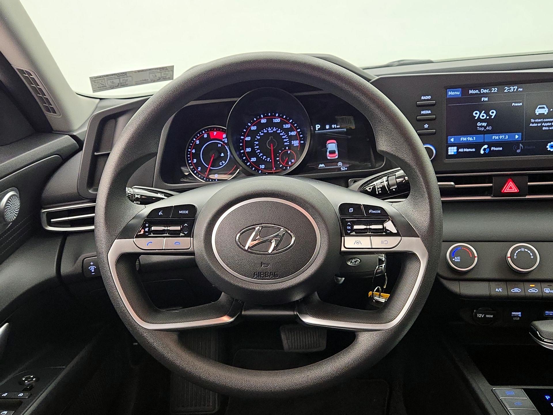 Thumbnail: 2021 Hyundai Elantra - 10