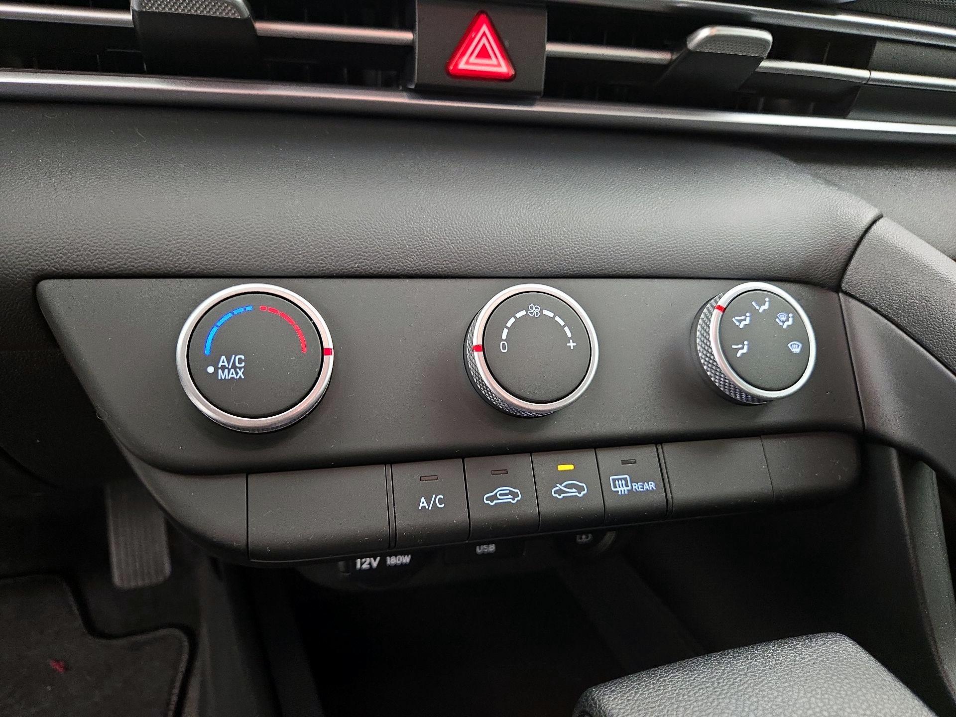 Thumbnail: 2021 Hyundai Elantra - 16