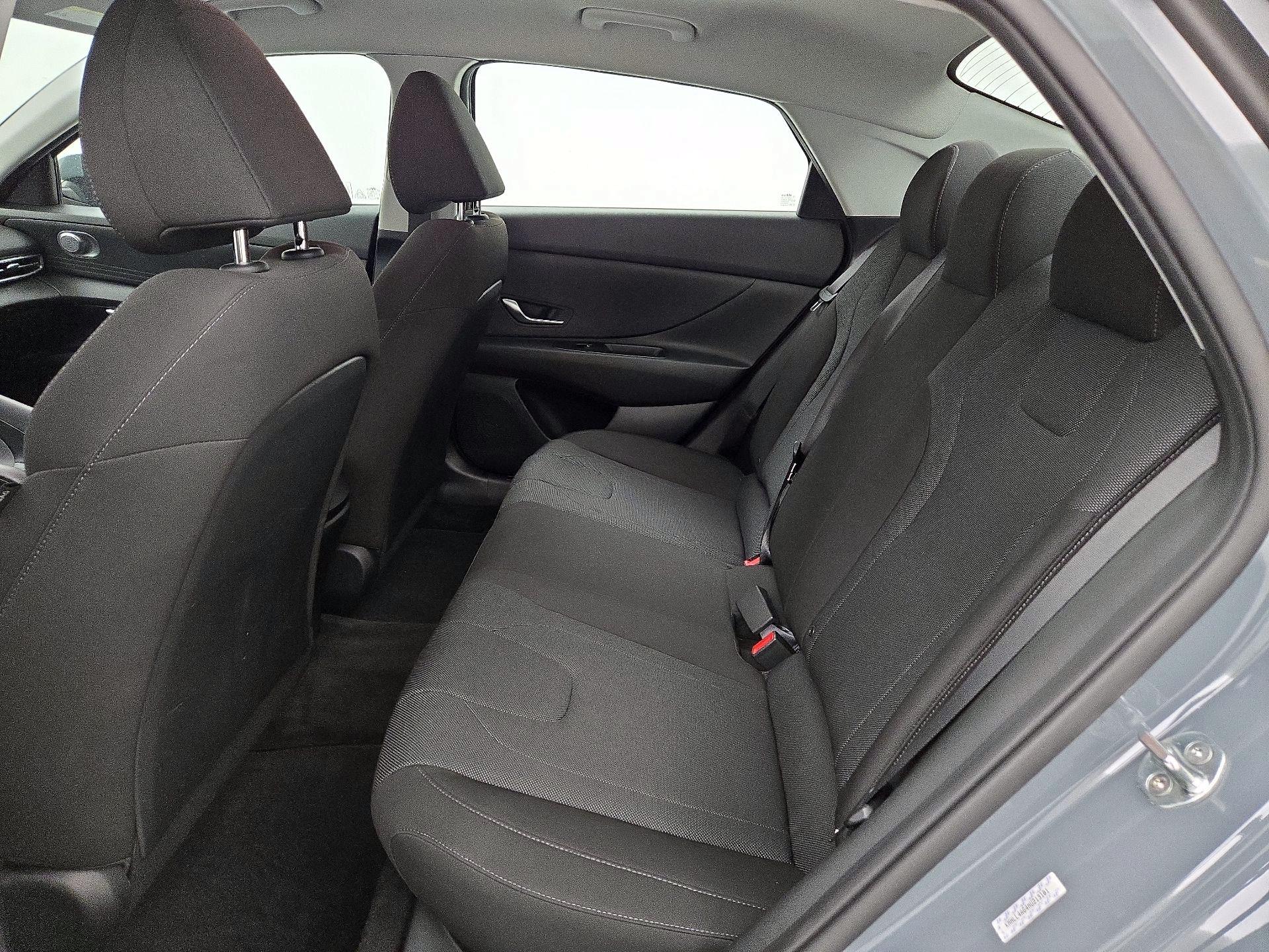 Thumbnail: 2021 Hyundai Elantra - 19