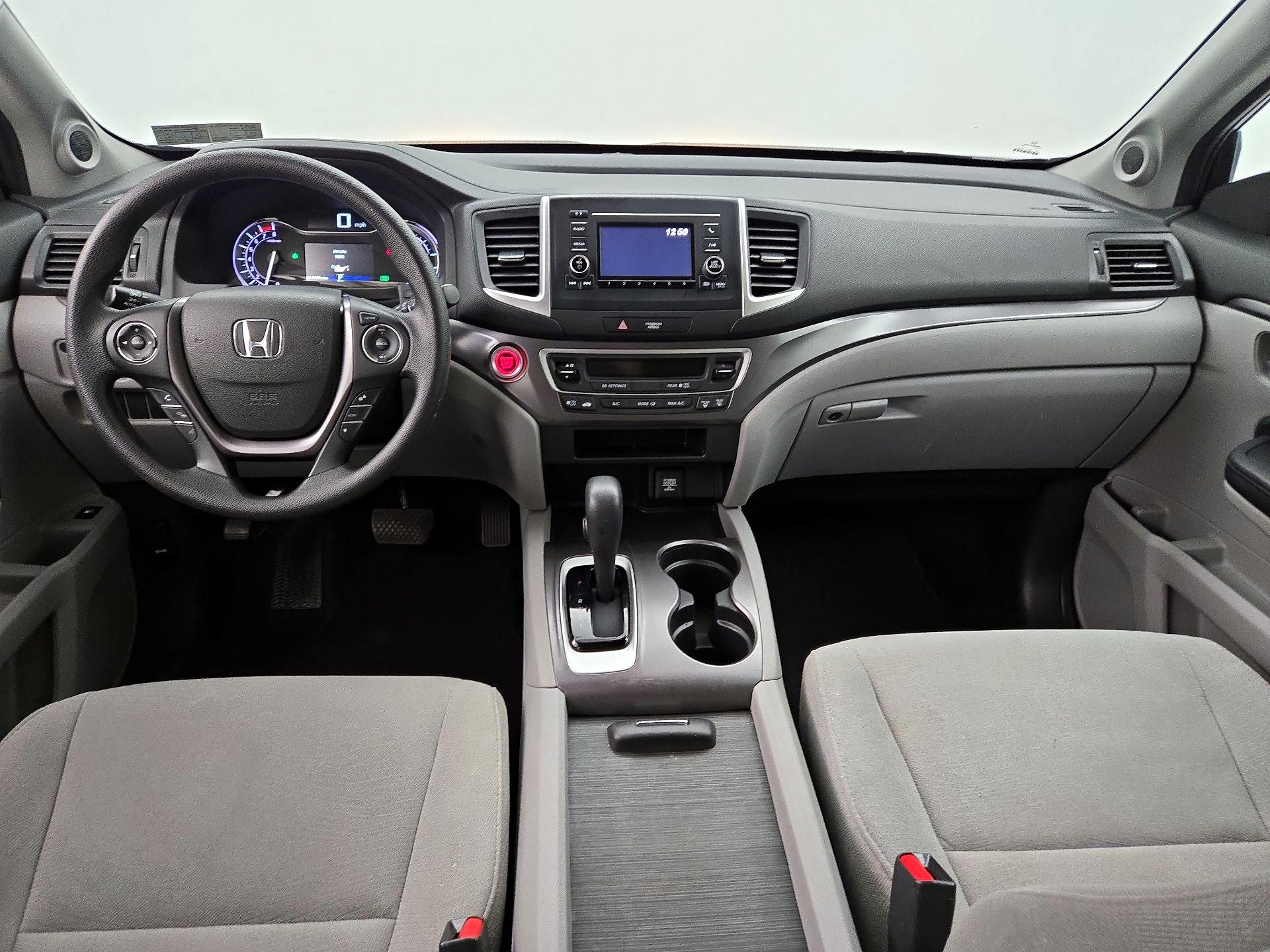 Thumbnail: 2018 Honda Pilot - 9