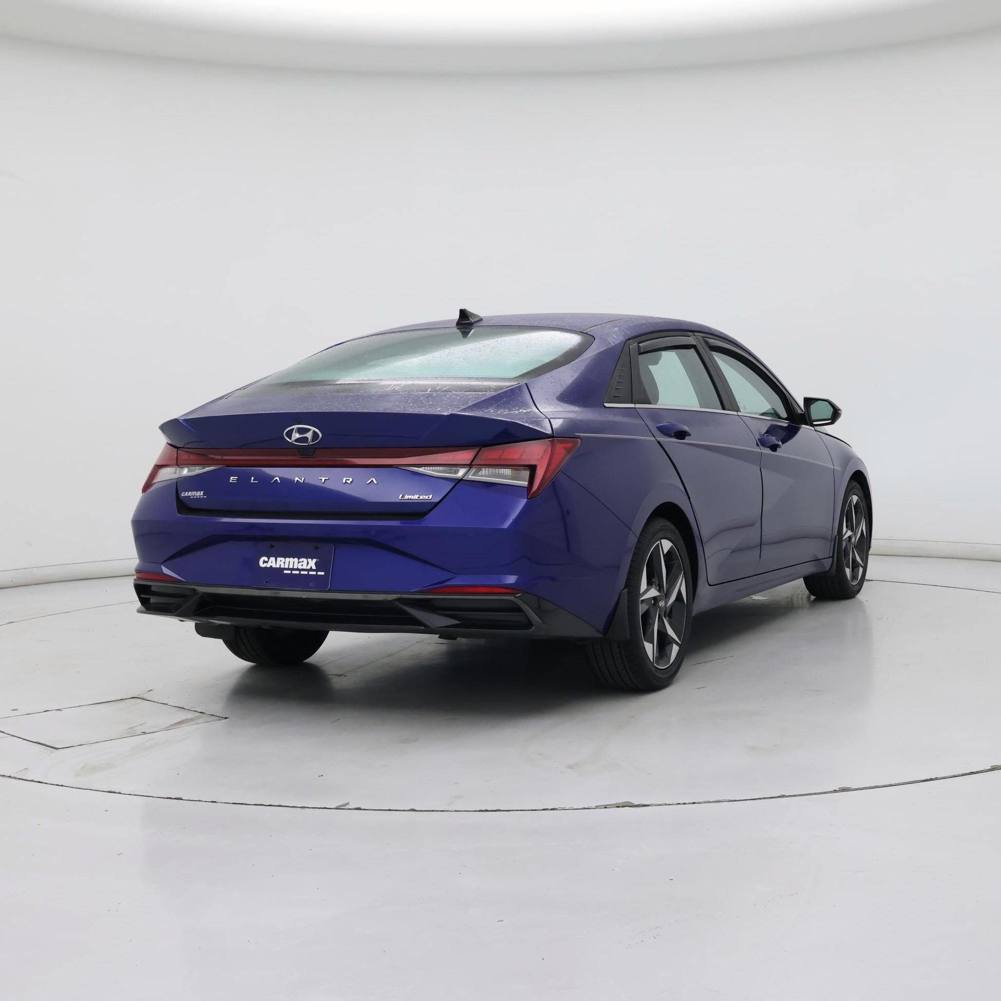 Thumbnail: 2023 Hyundai Elantra - 8