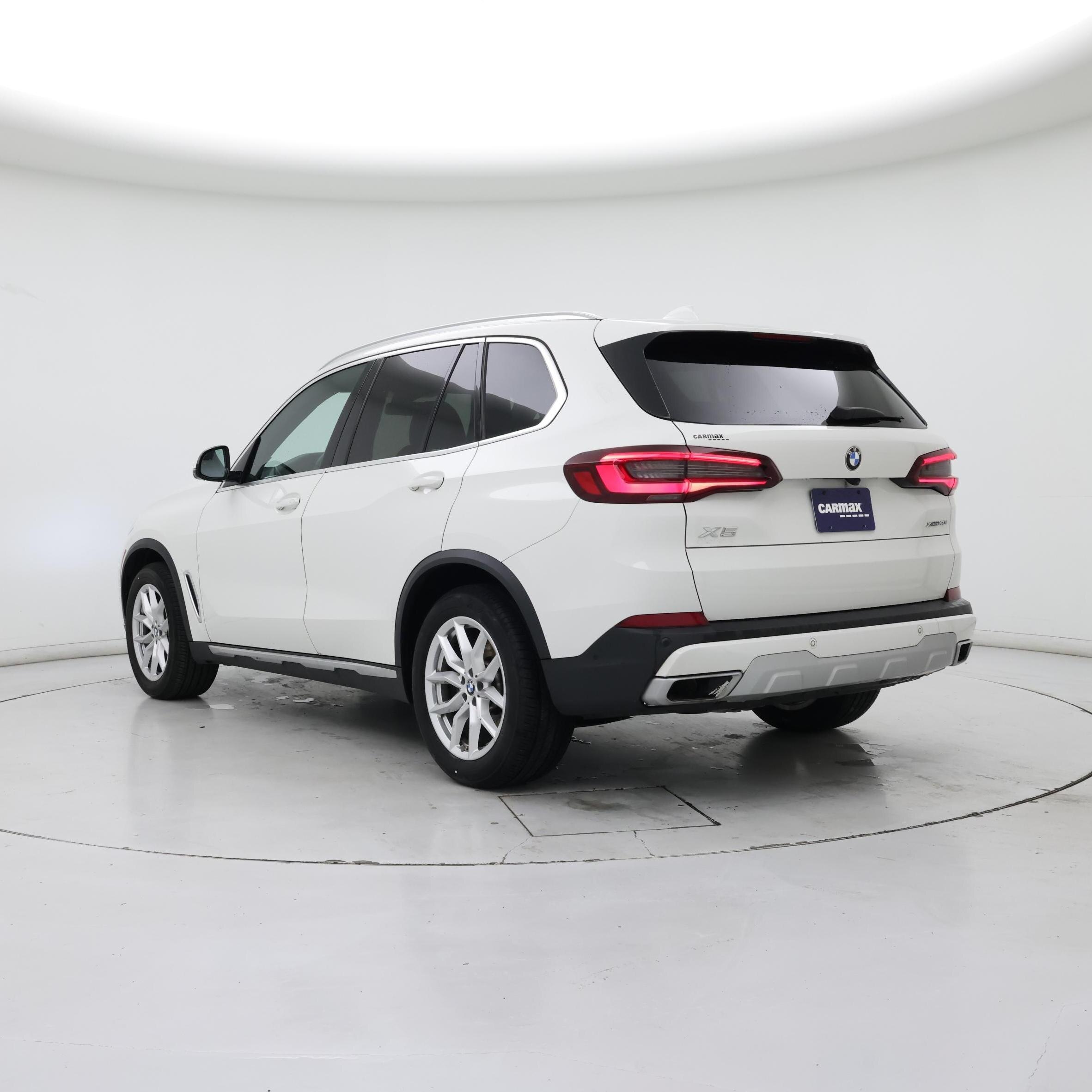 Thumbnail: 2021 BMW X5 - 2