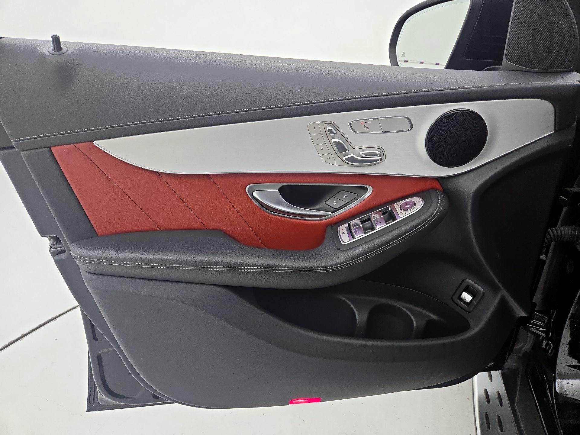 Thumbnail: 2022 Mercedes-Benz GLC - 12