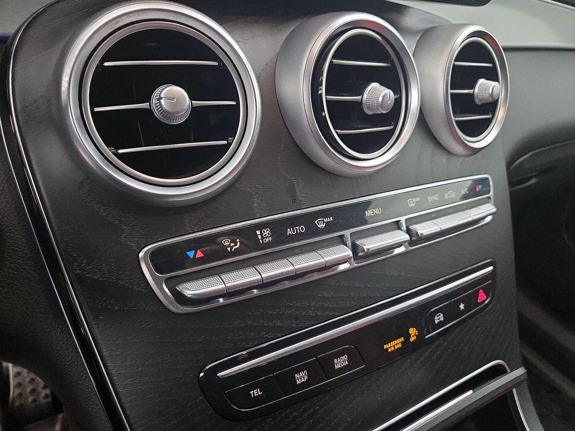 Thumbnail: 2022 Mercedes-Benz GLC - 16