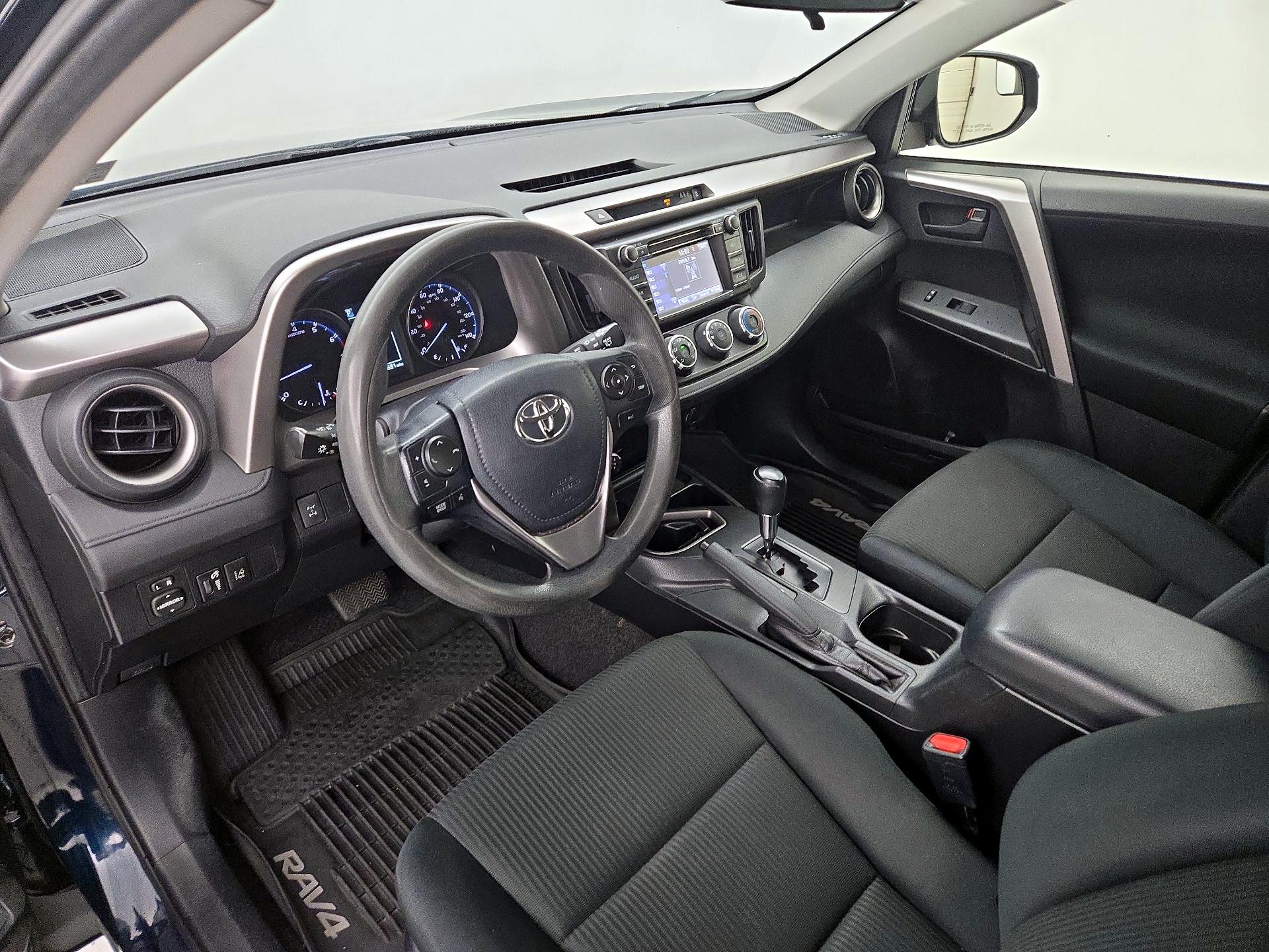 Thumbnail: 2017 Toyota RAV4 - 11