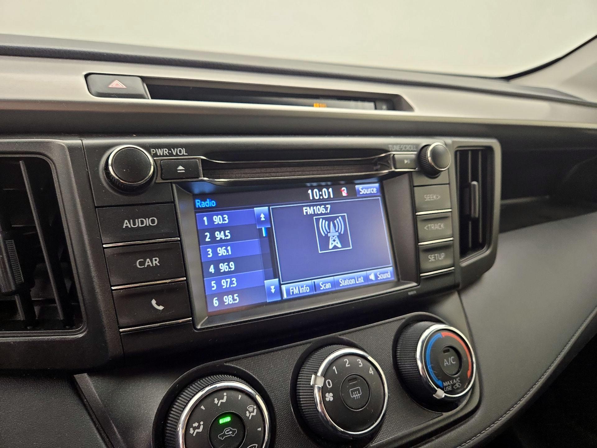 Thumbnail: 2017 Toyota RAV4 - 15