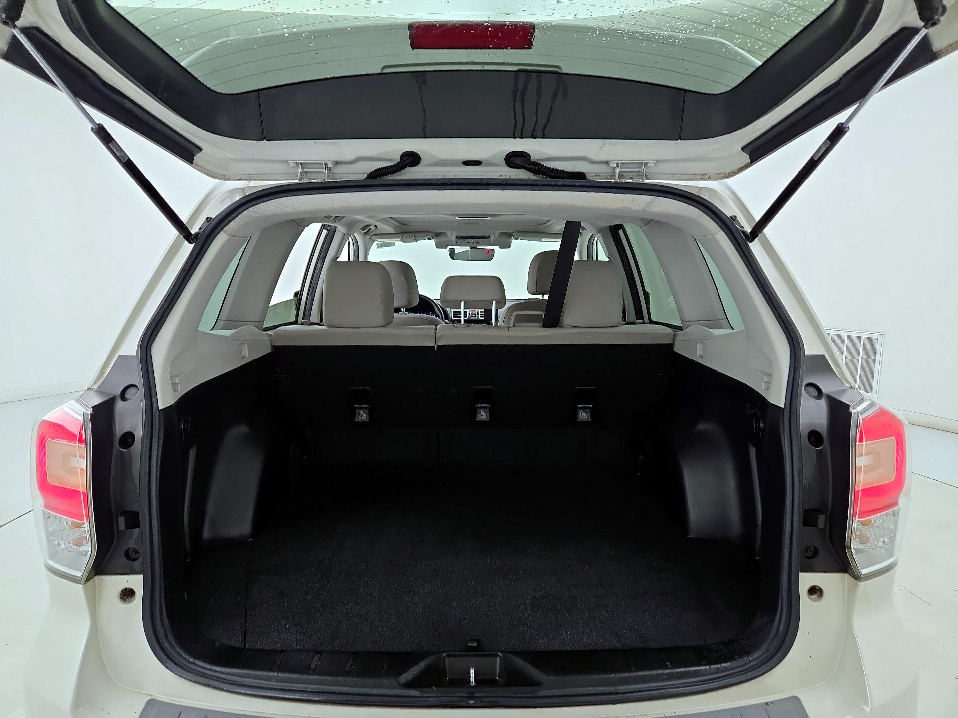 Thumbnail: 2017 Subaru Forester - 20