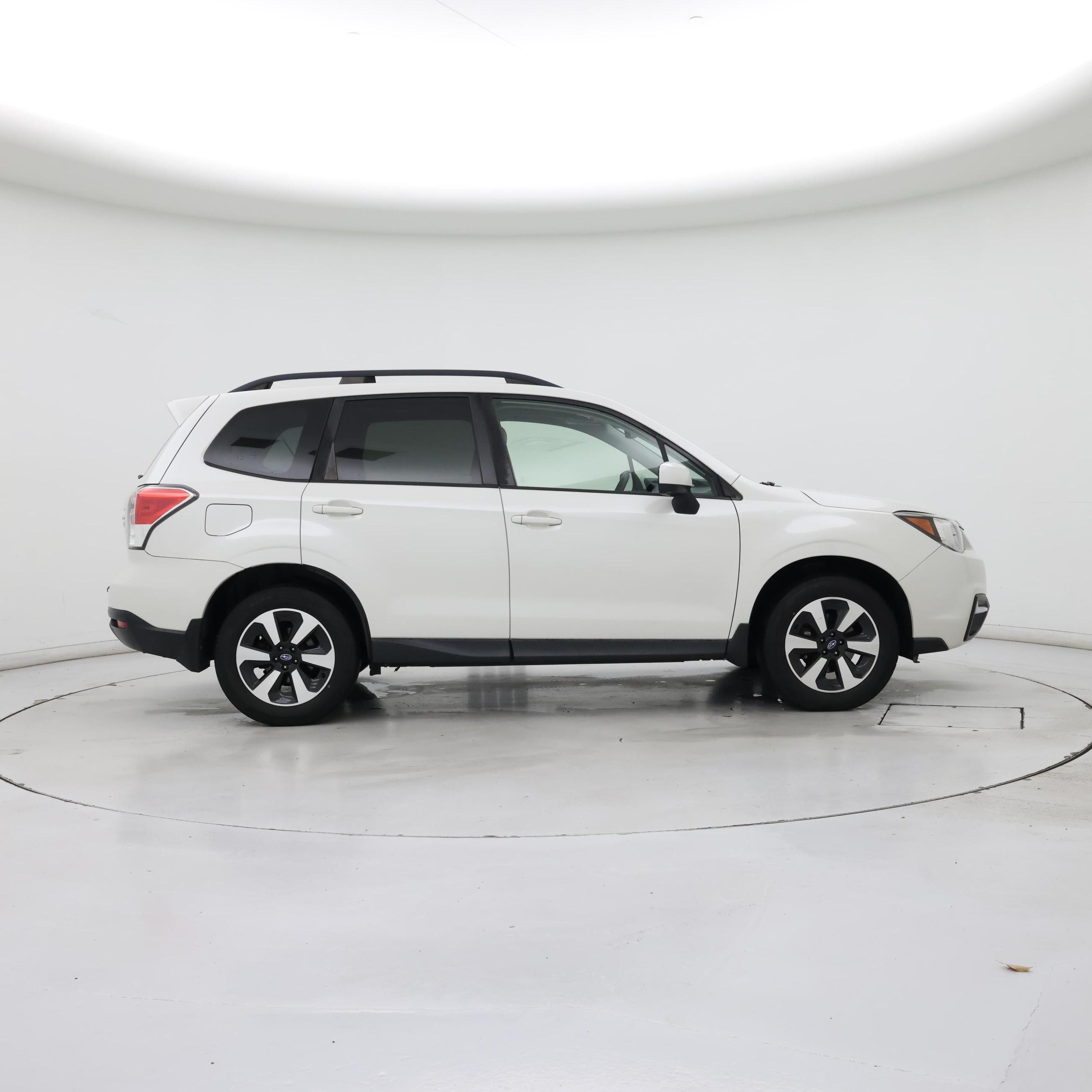 Thumbnail: 2017 Subaru Forester - 7