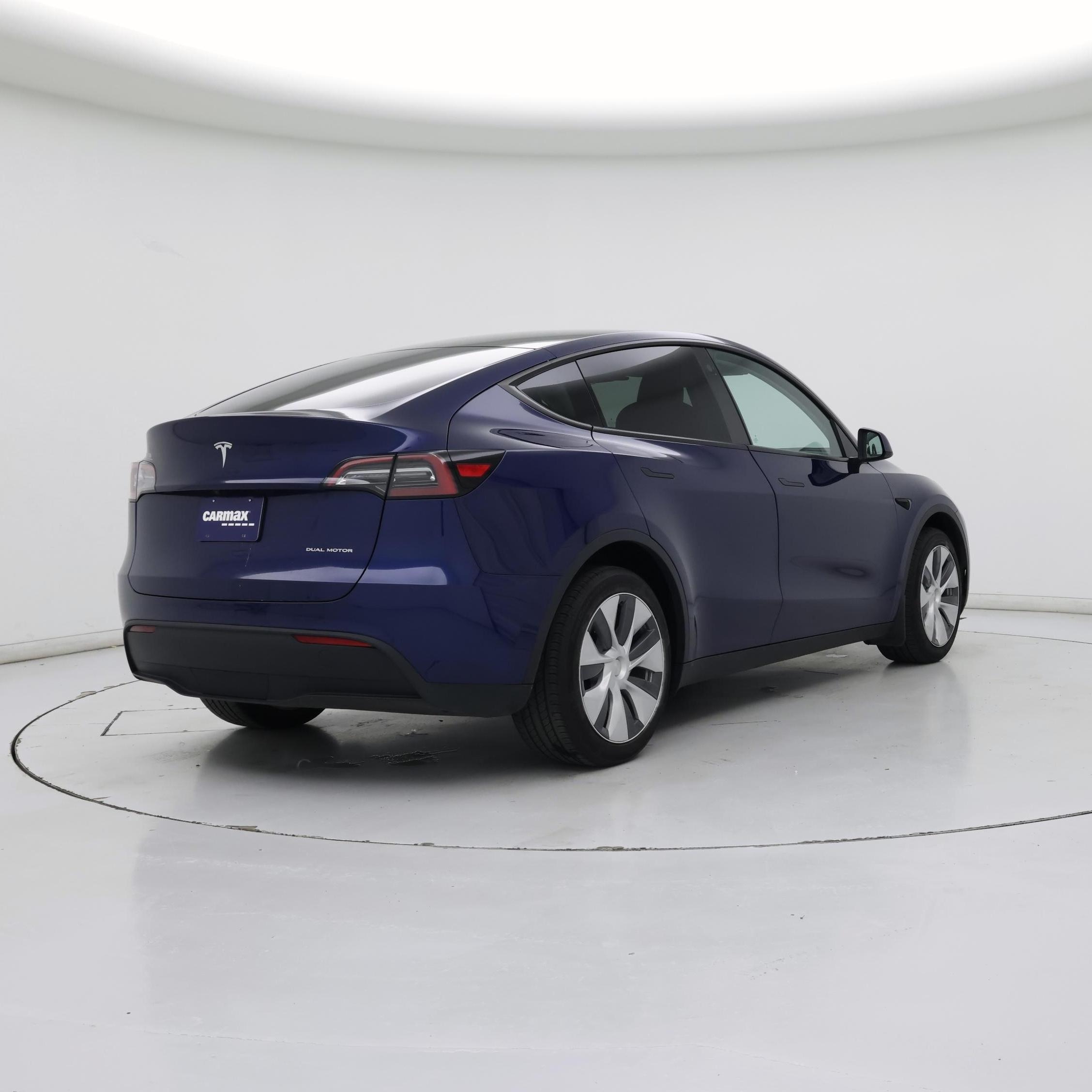 Thumbnail: 2023 Tesla Model Y - 8