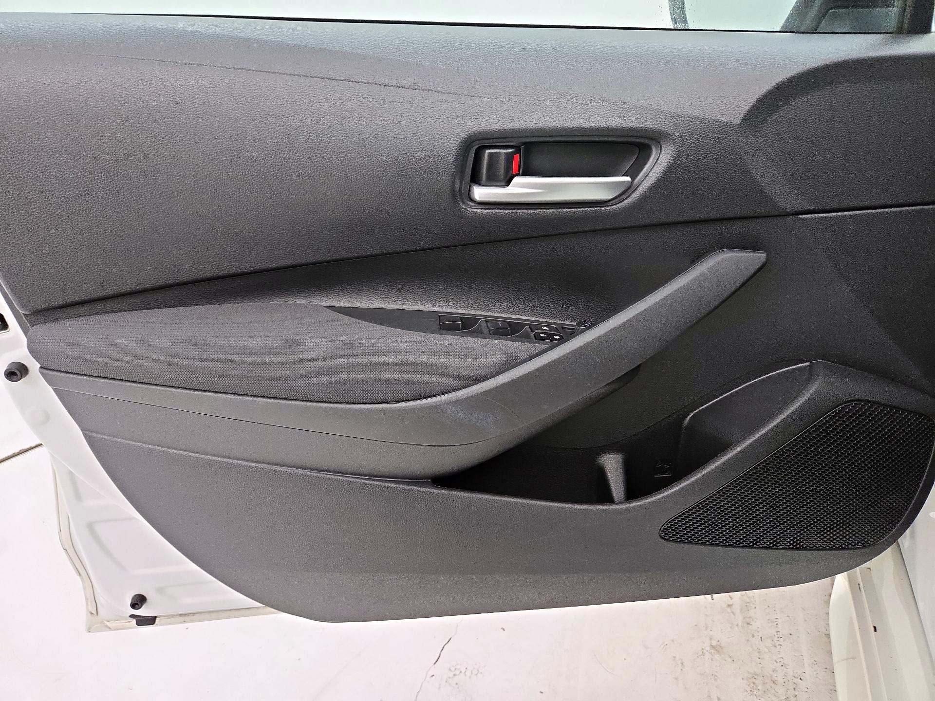 Thumbnail: 2021 Toyota Corolla - 12