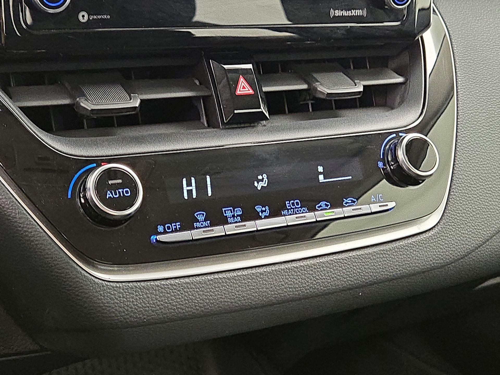 Thumbnail: 2021 Toyota Corolla - 16