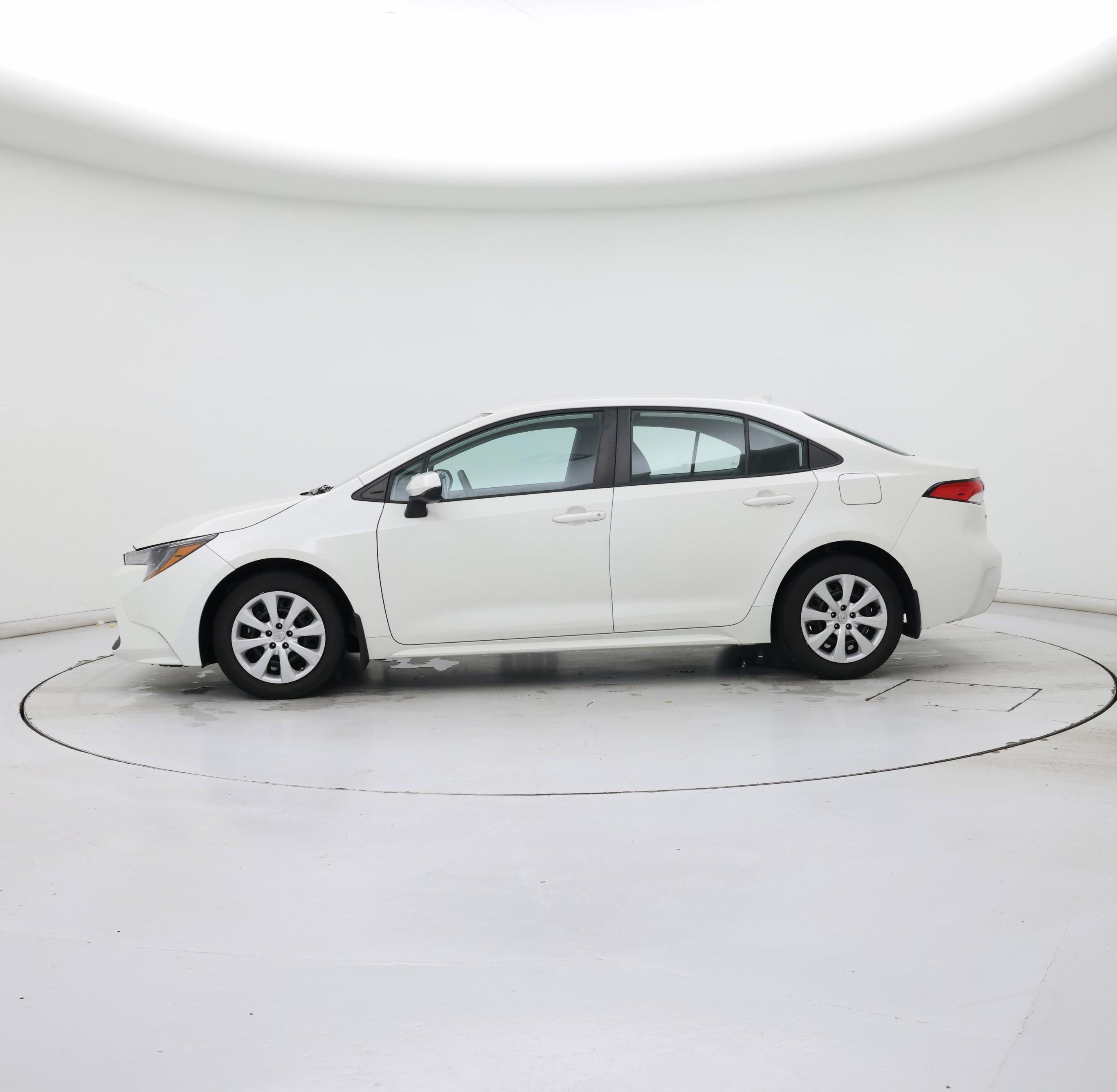 Thumbnail: 2021 Toyota Corolla - 3