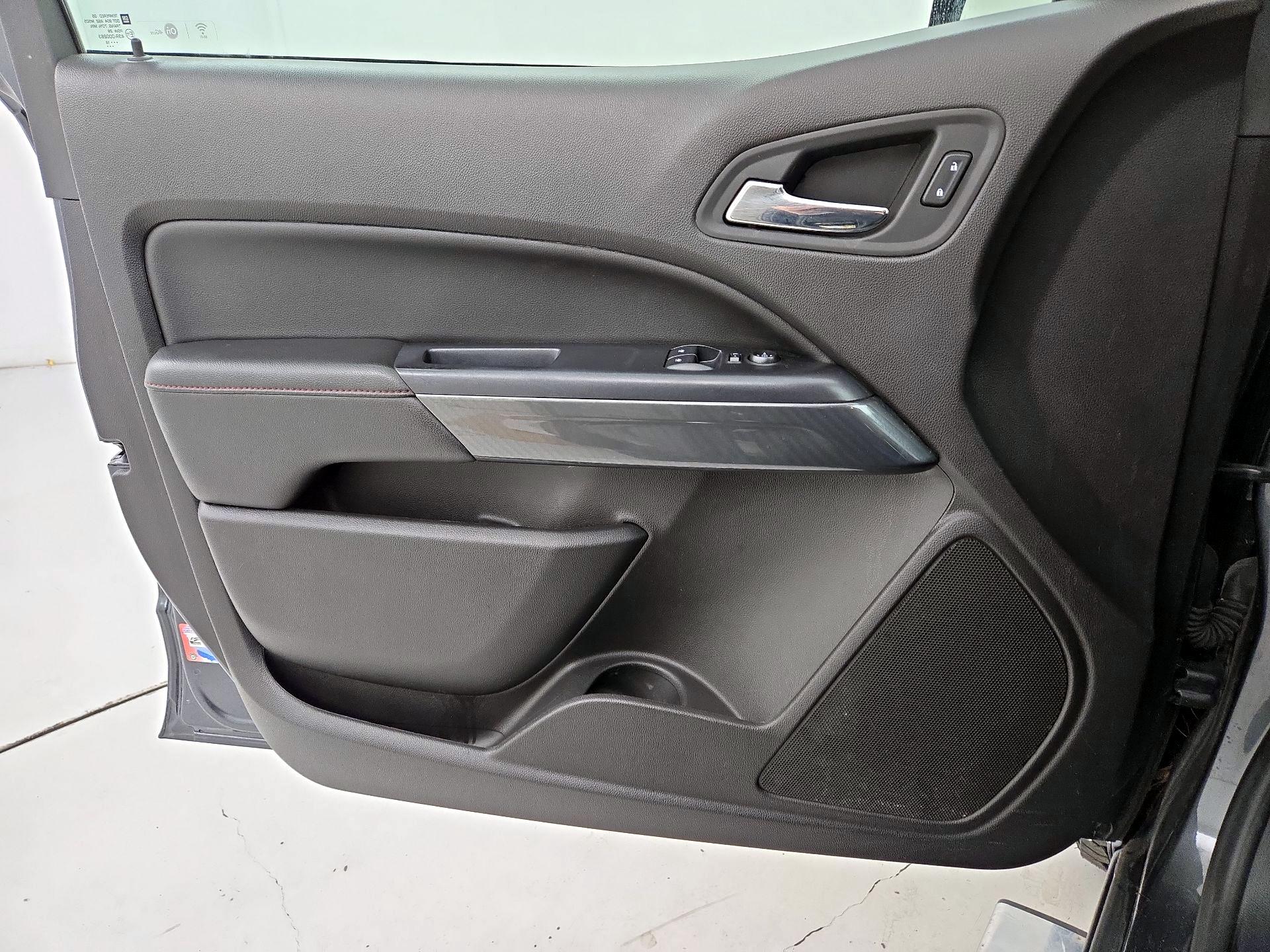 Thumbnail: 2016 GMC Canyon - 12