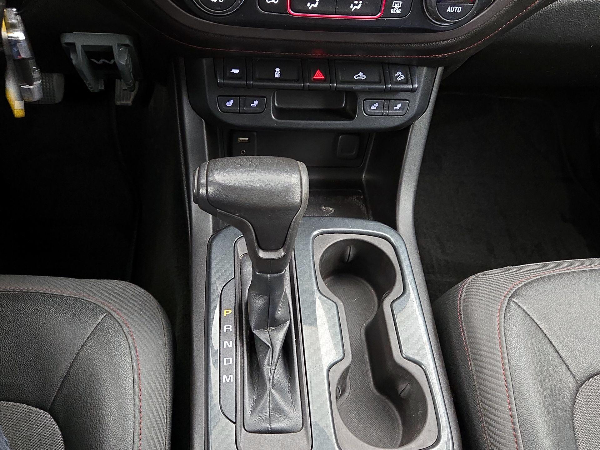 Thumbnail: 2016 GMC Canyon - 18