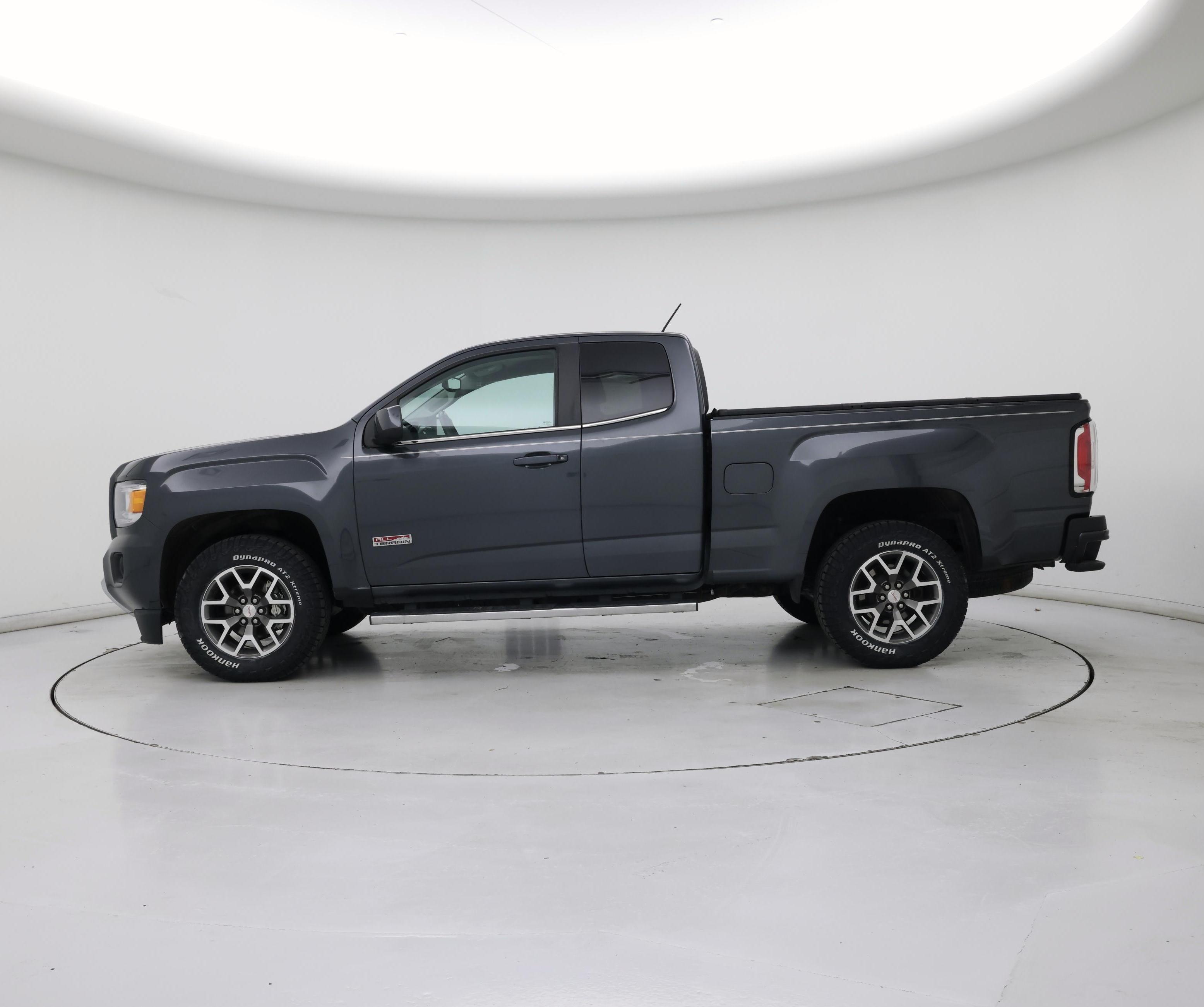 Thumbnail: 2016 GMC Canyon - 3