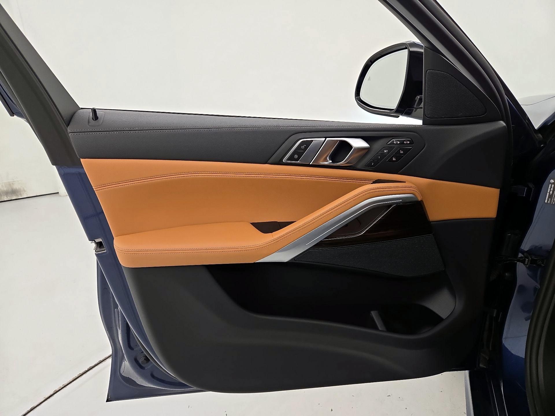 Thumbnail: 2023 BMW X6 - 12