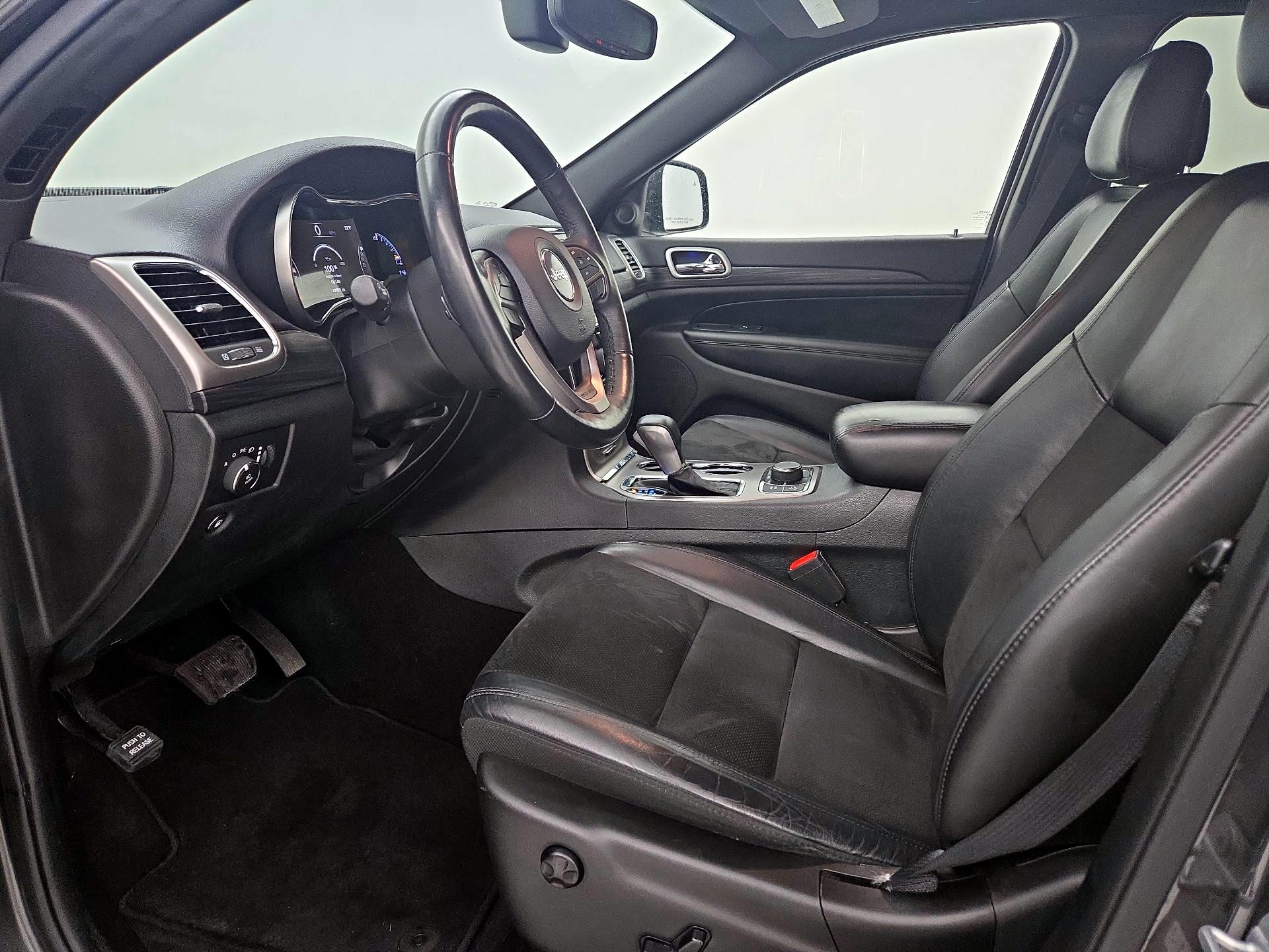 Thumbnail: 2019 Jeep Grand Cherokee - 11