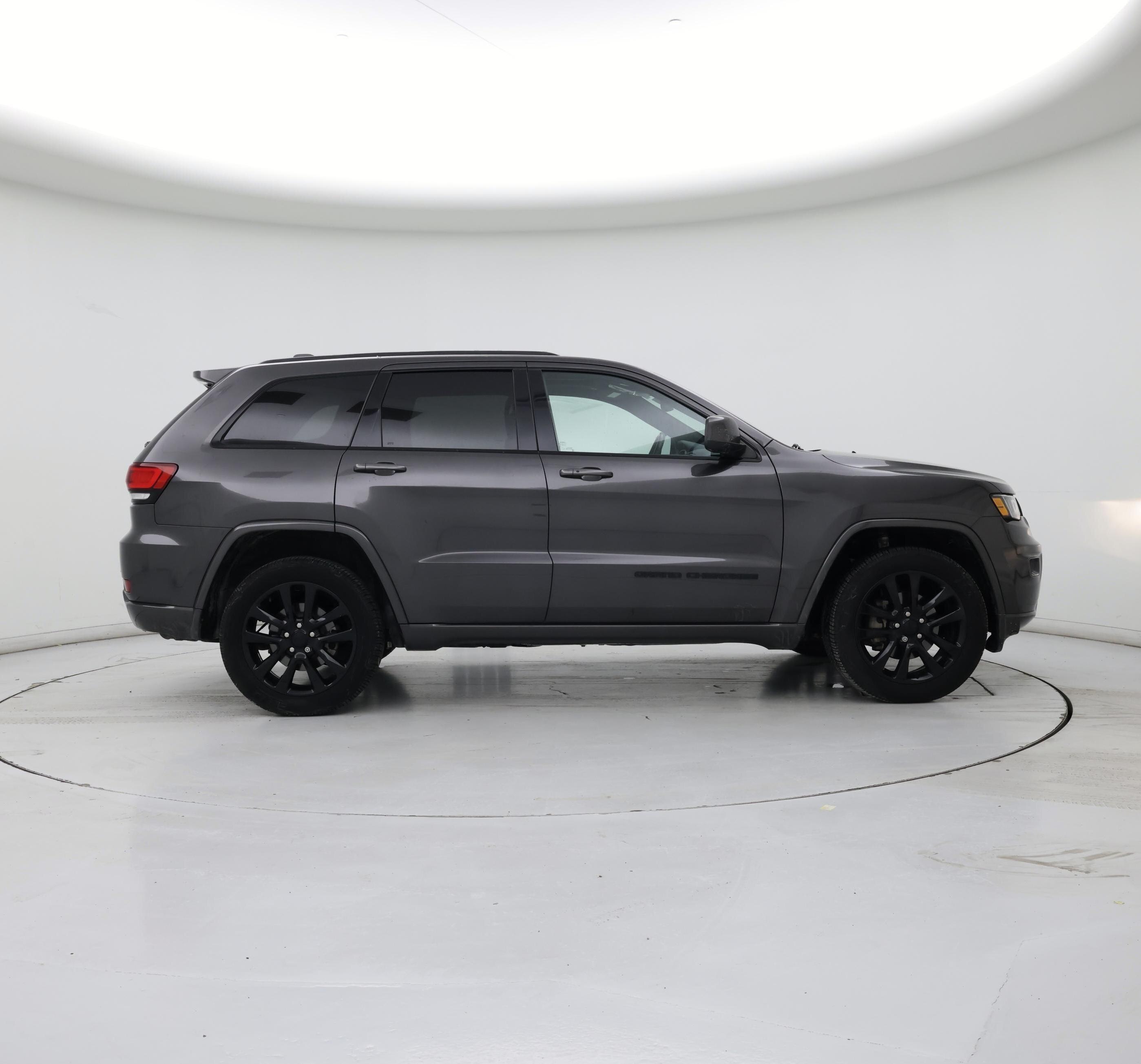 Thumbnail: 2019 Jeep Grand Cherokee - 7