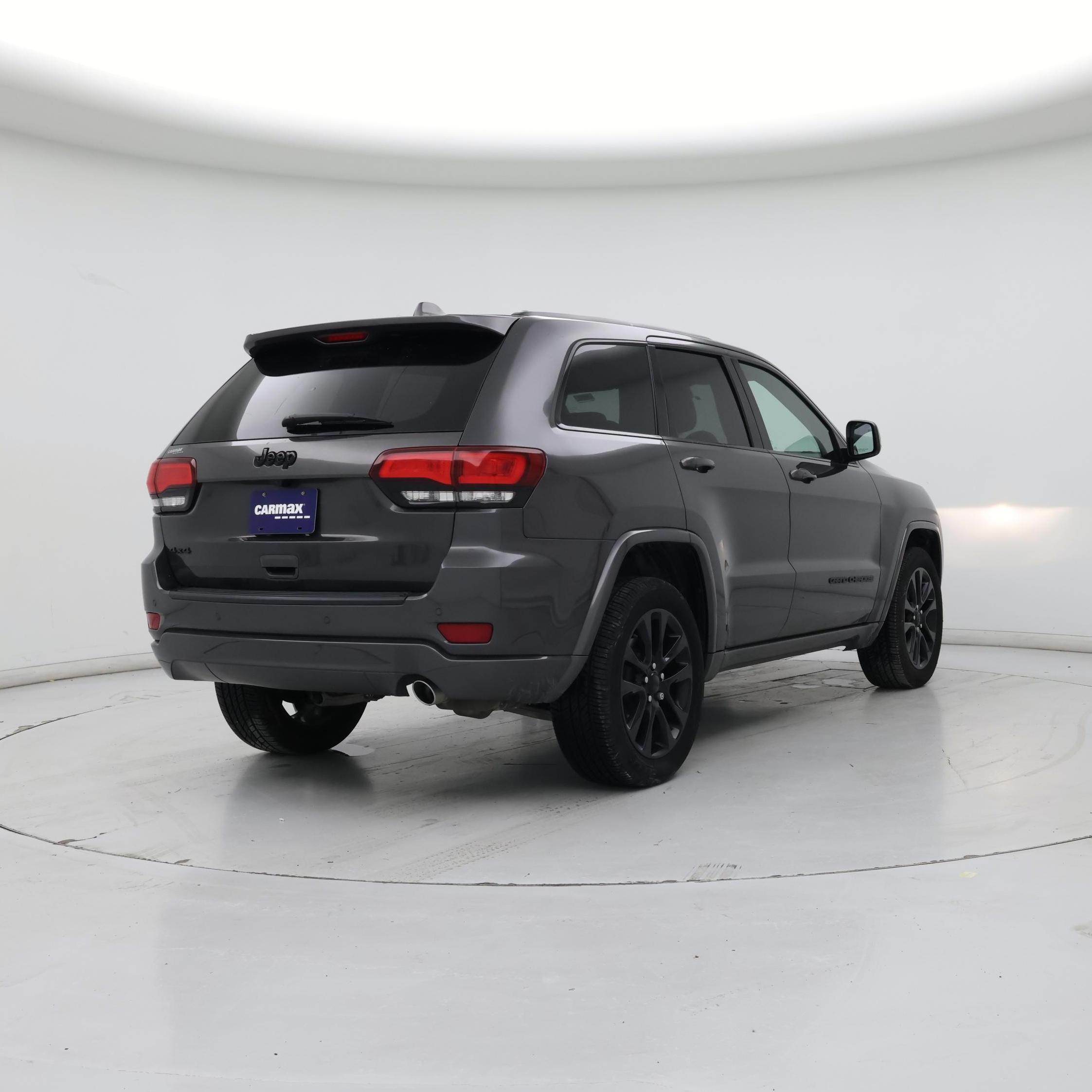 Thumbnail: 2019 Jeep Grand Cherokee - 8