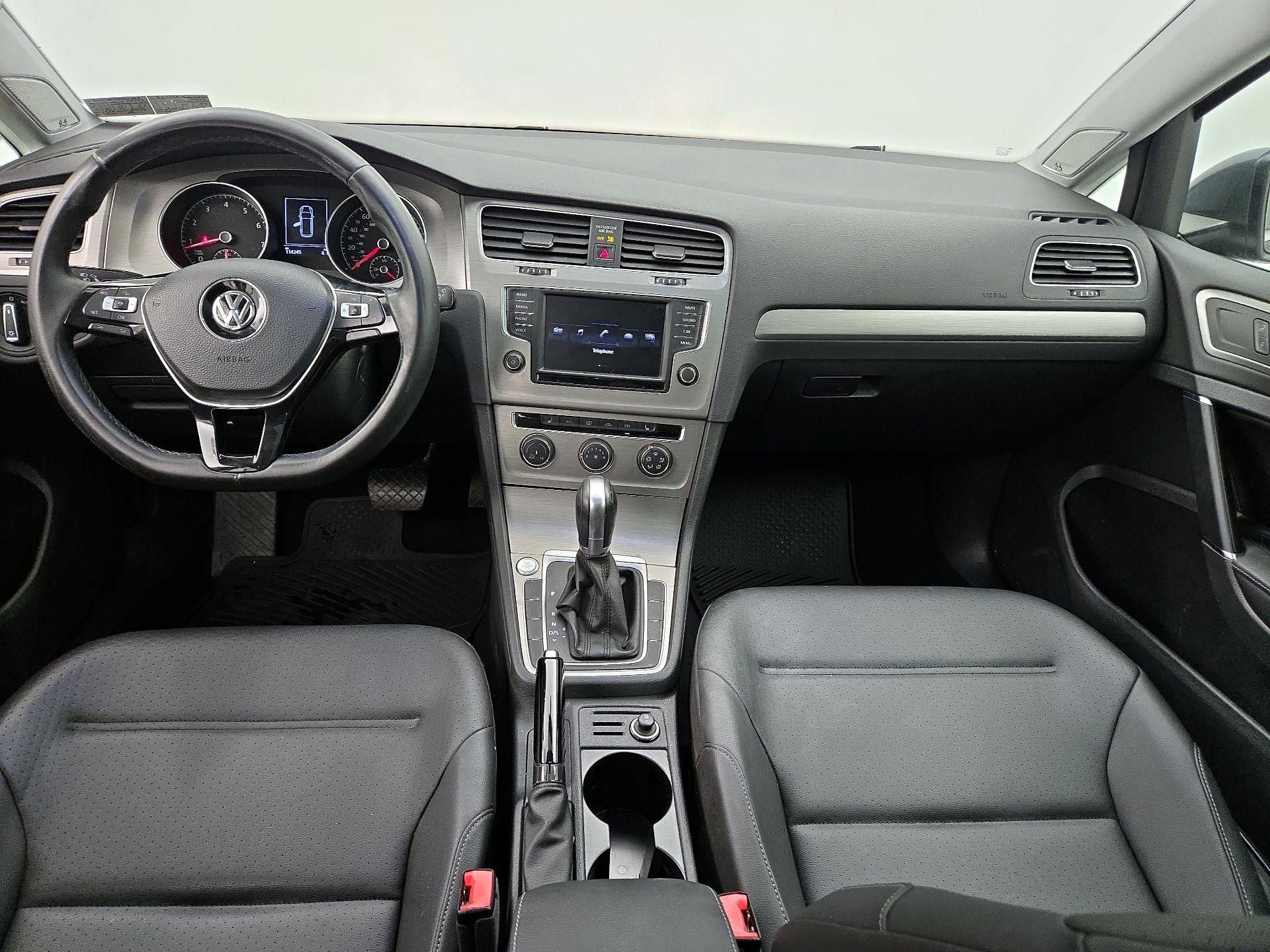 Thumbnail: 2017 Volkswagen Golf - 9