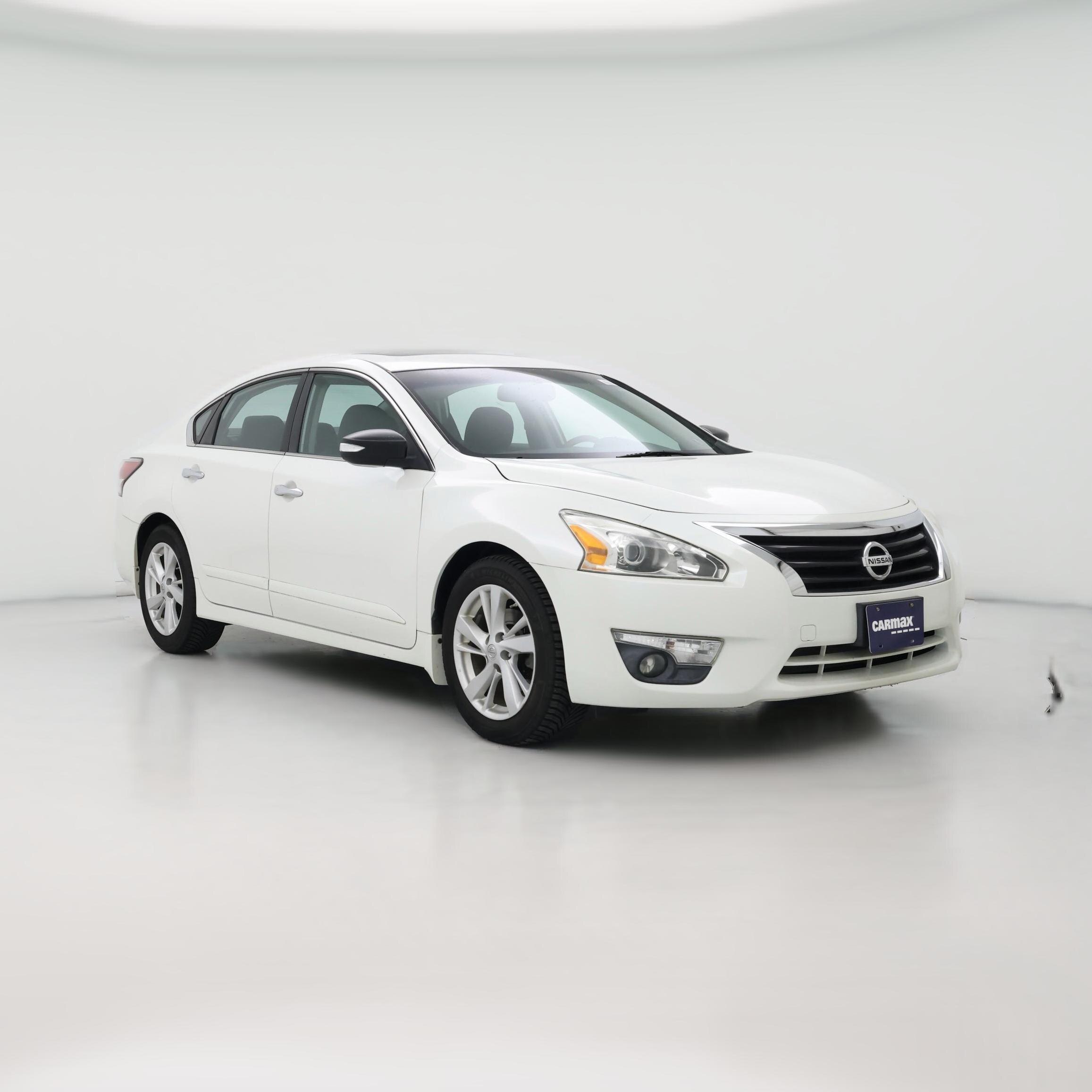 Thumbnail: 2015 Nissan Altima - 1