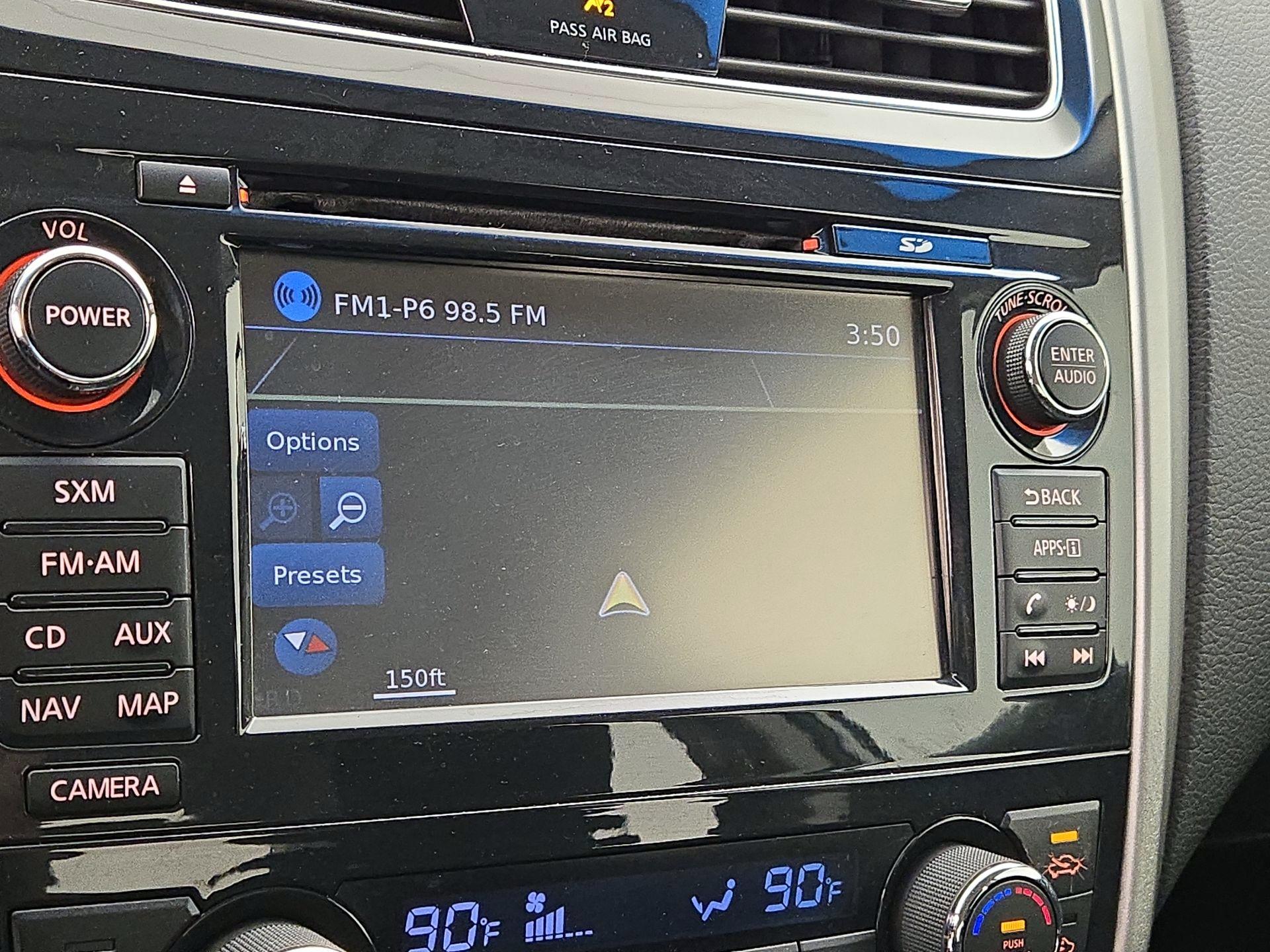 Thumbnail: 2015 Nissan Altima - 13