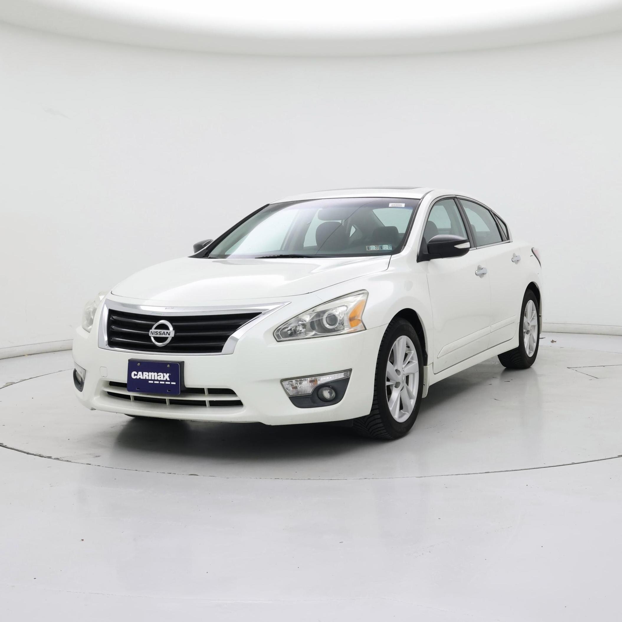 Thumbnail: 2015 Nissan Altima - 4