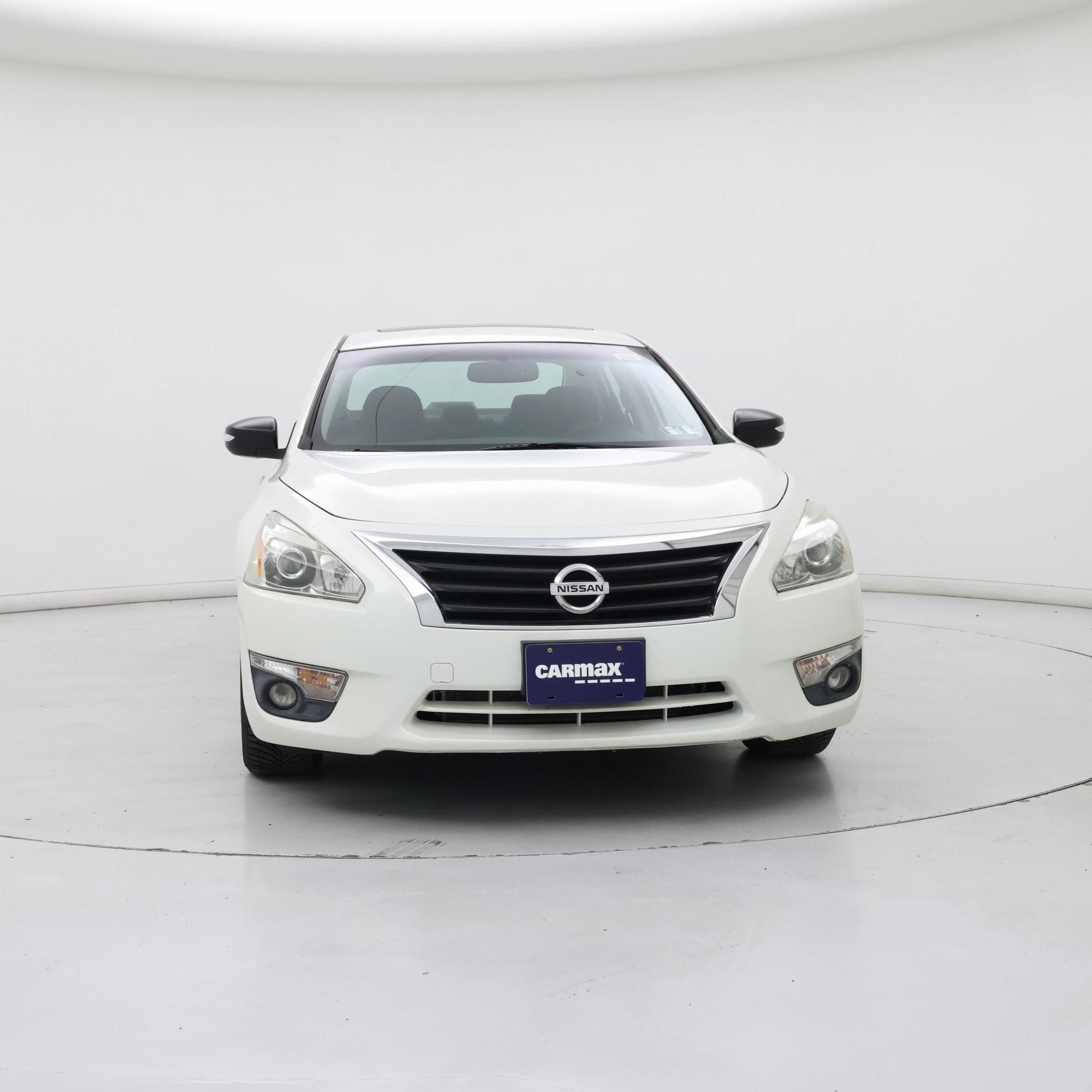 Thumbnail: 2015 Nissan Altima - 5