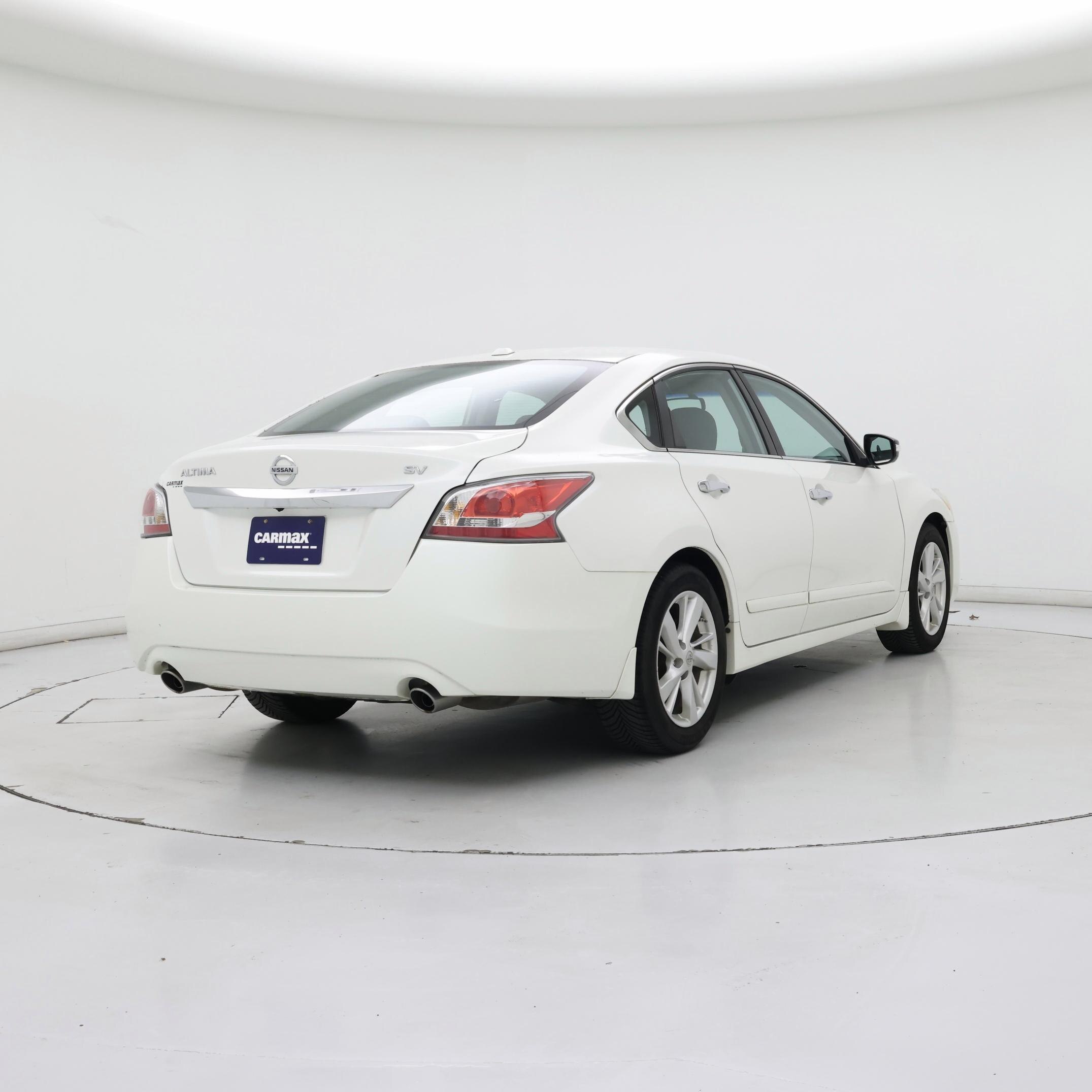 Thumbnail: 2015 Nissan Altima - 8