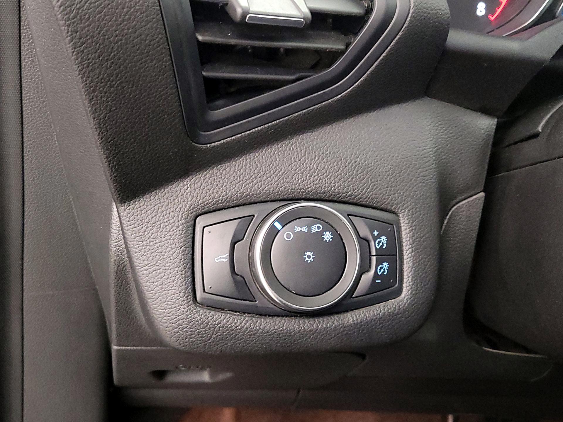 Thumbnail: 2019 Ford Escape - 13