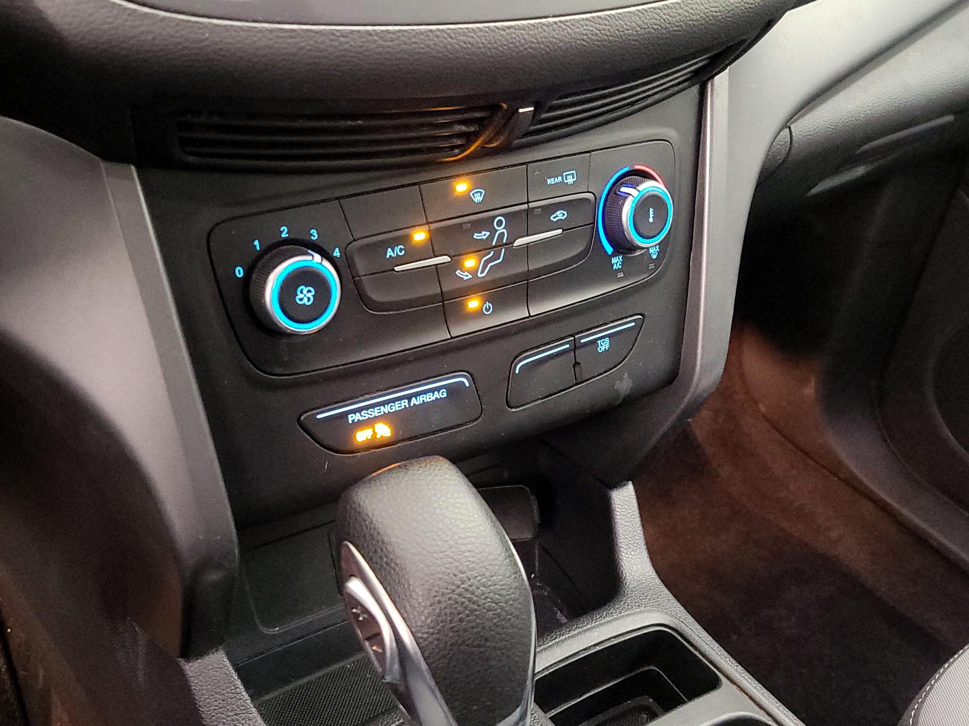 Thumbnail: 2019 Ford Escape - 16