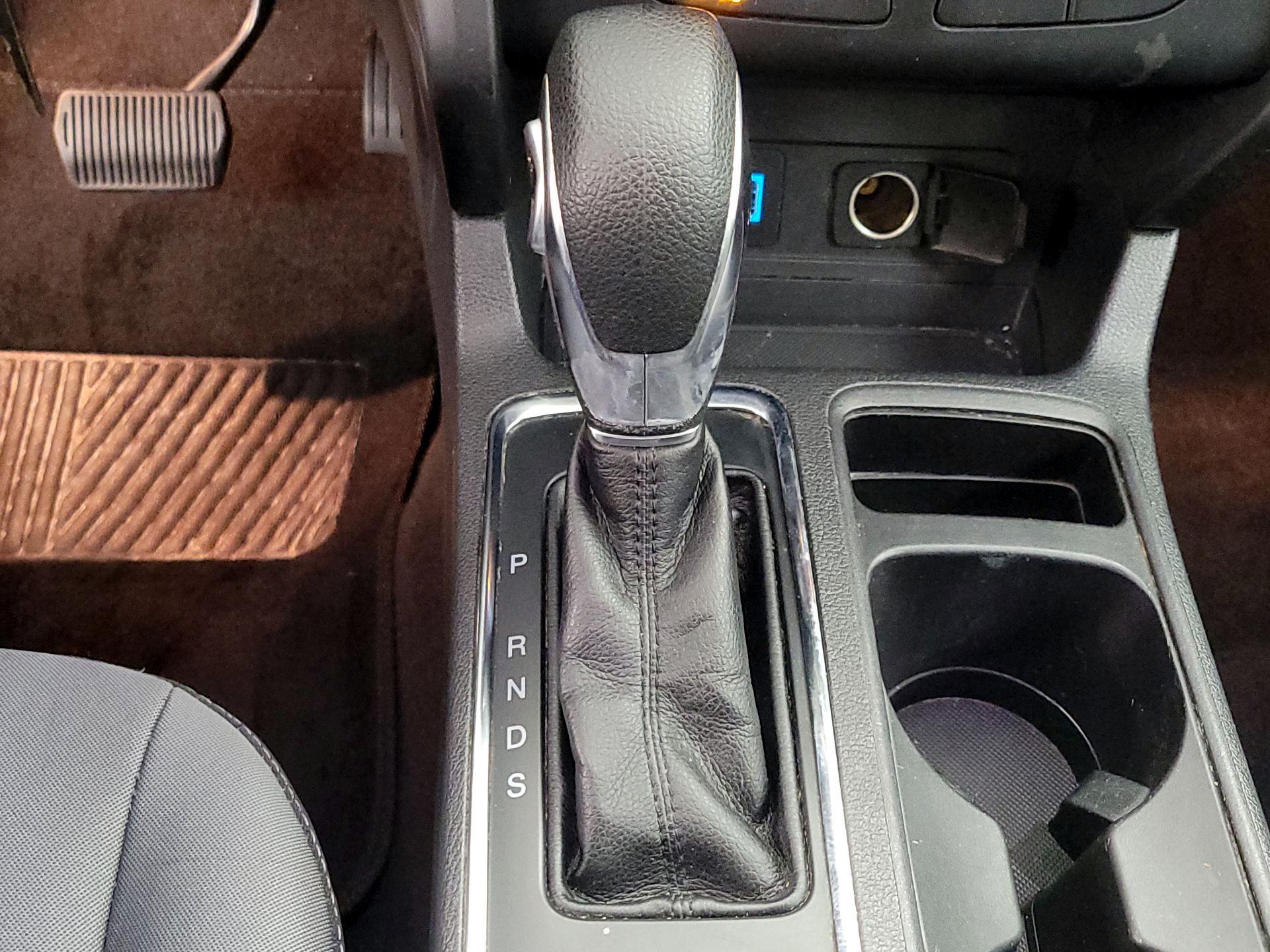 Thumbnail: 2019 Ford Escape - 17