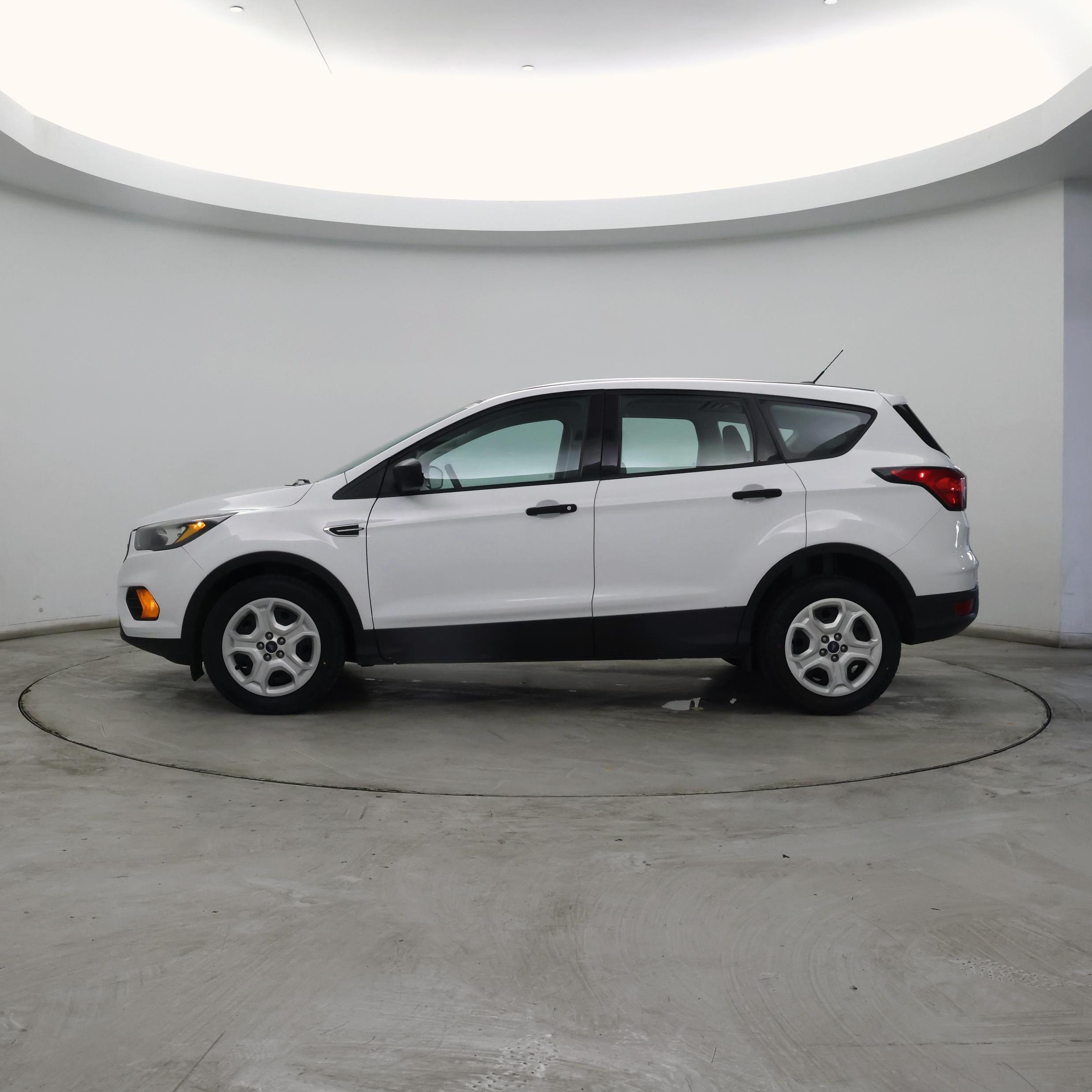 Thumbnail: 2019 Ford Escape - 3