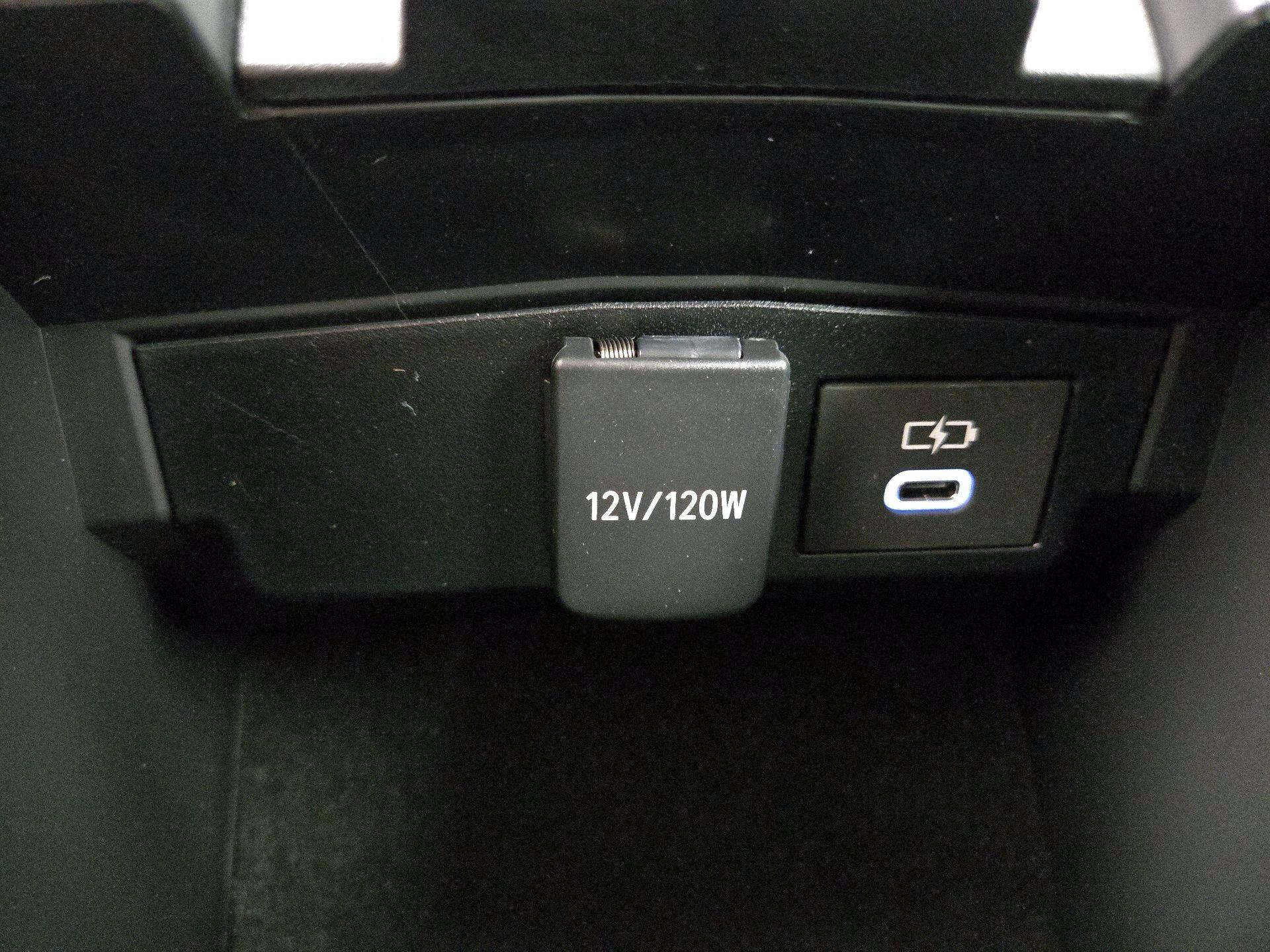 Thumbnail: 2024 Toyota Corolla Cross - 18