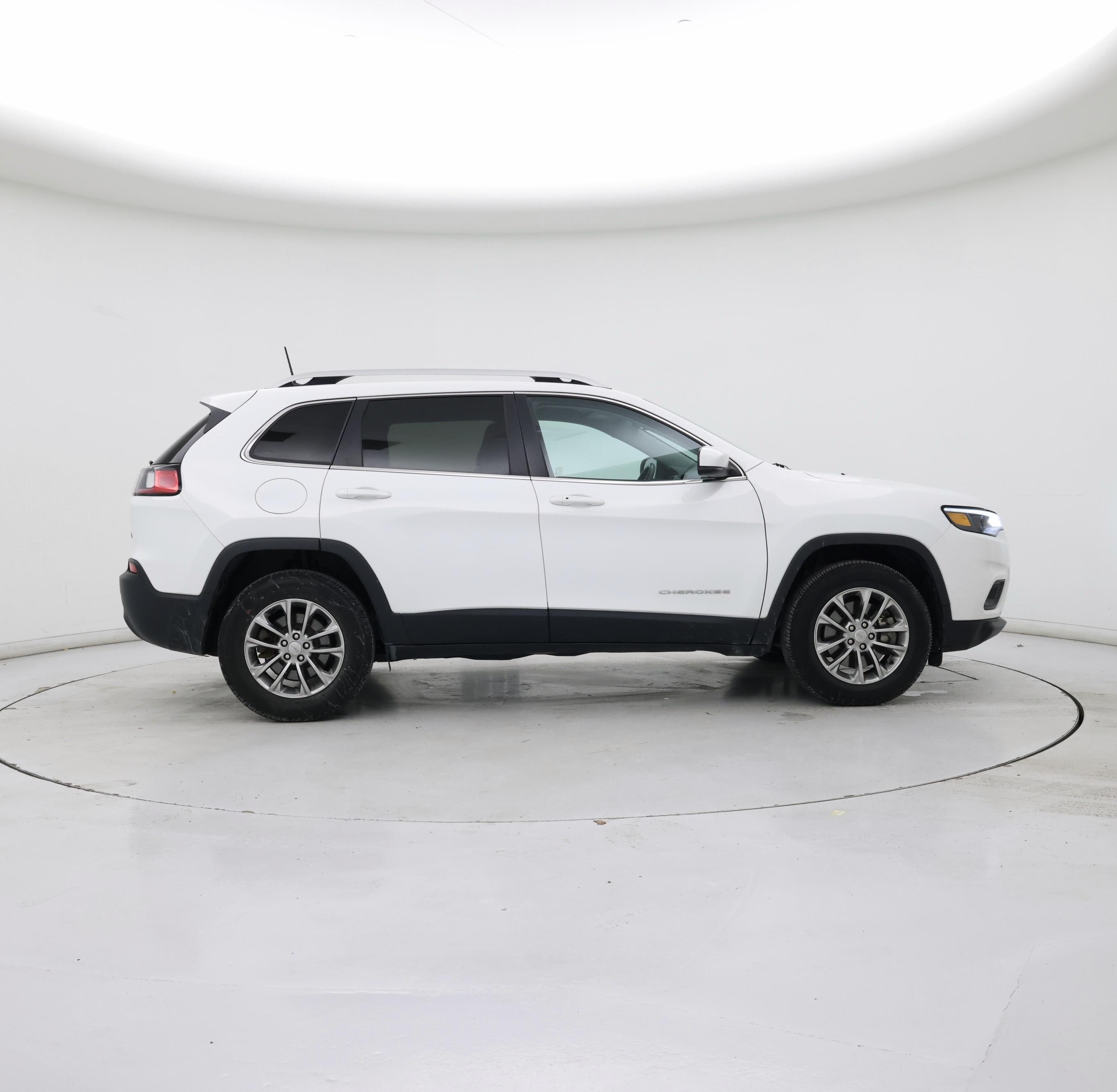 Thumbnail: 2020 Jeep Cherokee - 7
