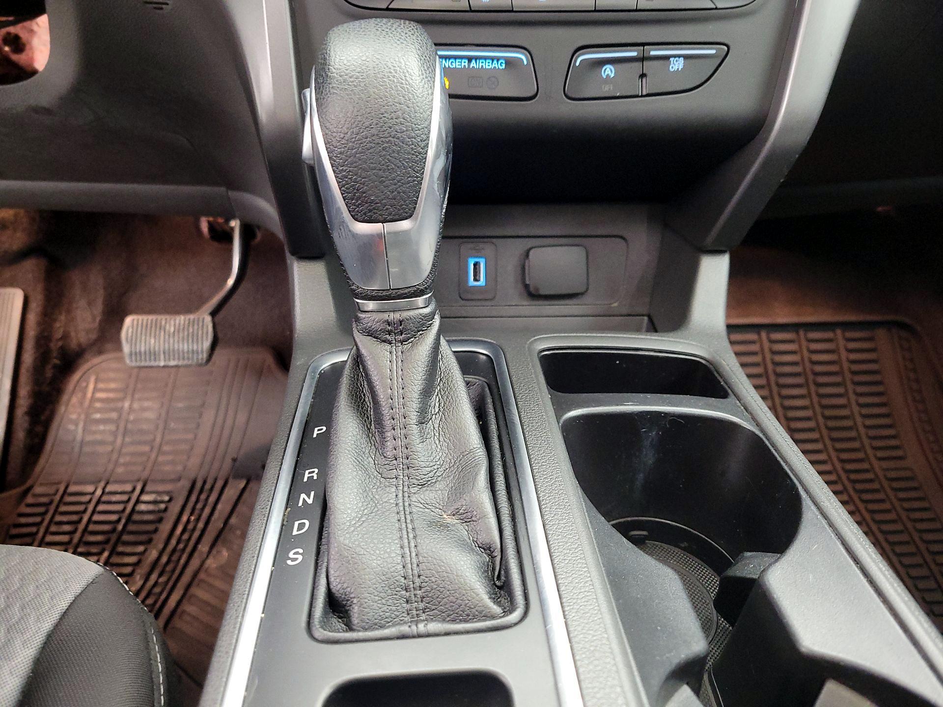 Thumbnail: 2018 Ford Escape - 18