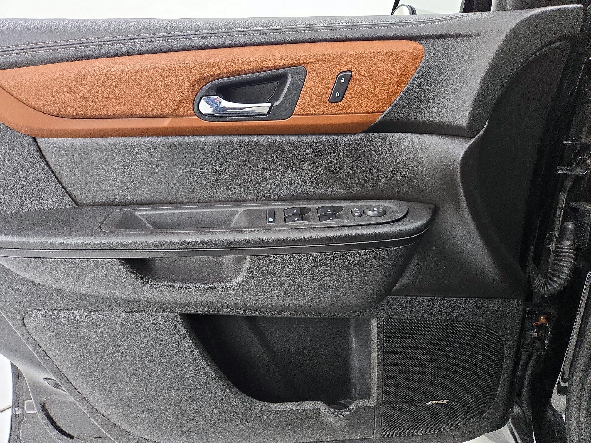 Thumbnail: 2017 Chevrolet Traverse - 12