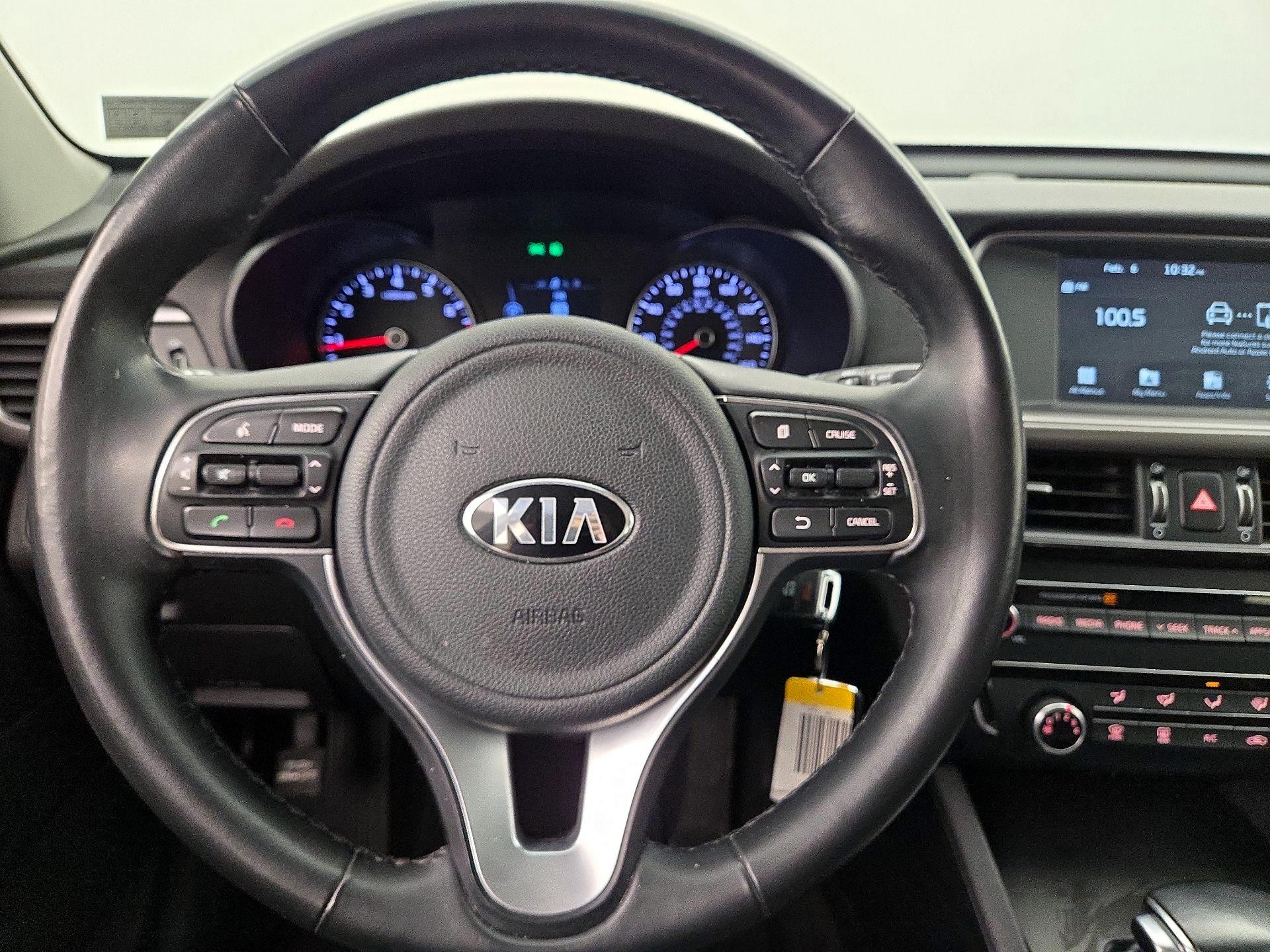 Thumbnail: 2018 Kia Optima - 10