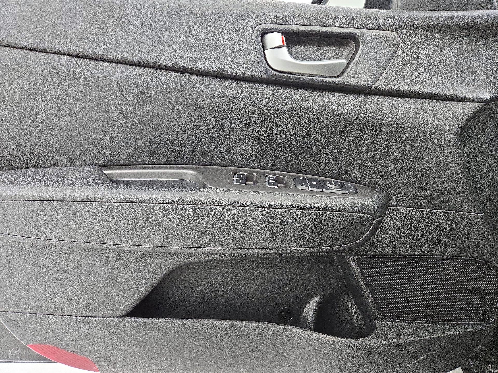 Thumbnail: 2018 Kia Optima - 12