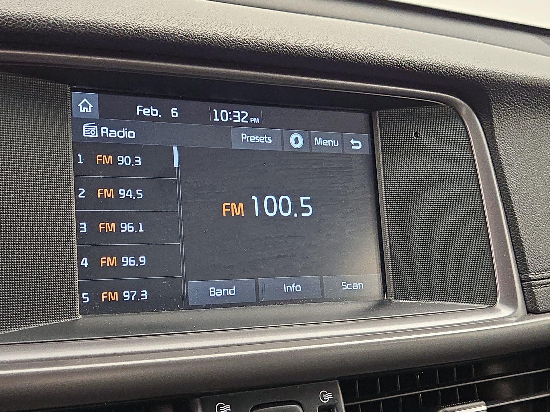 Thumbnail: 2018 Kia Optima - 14