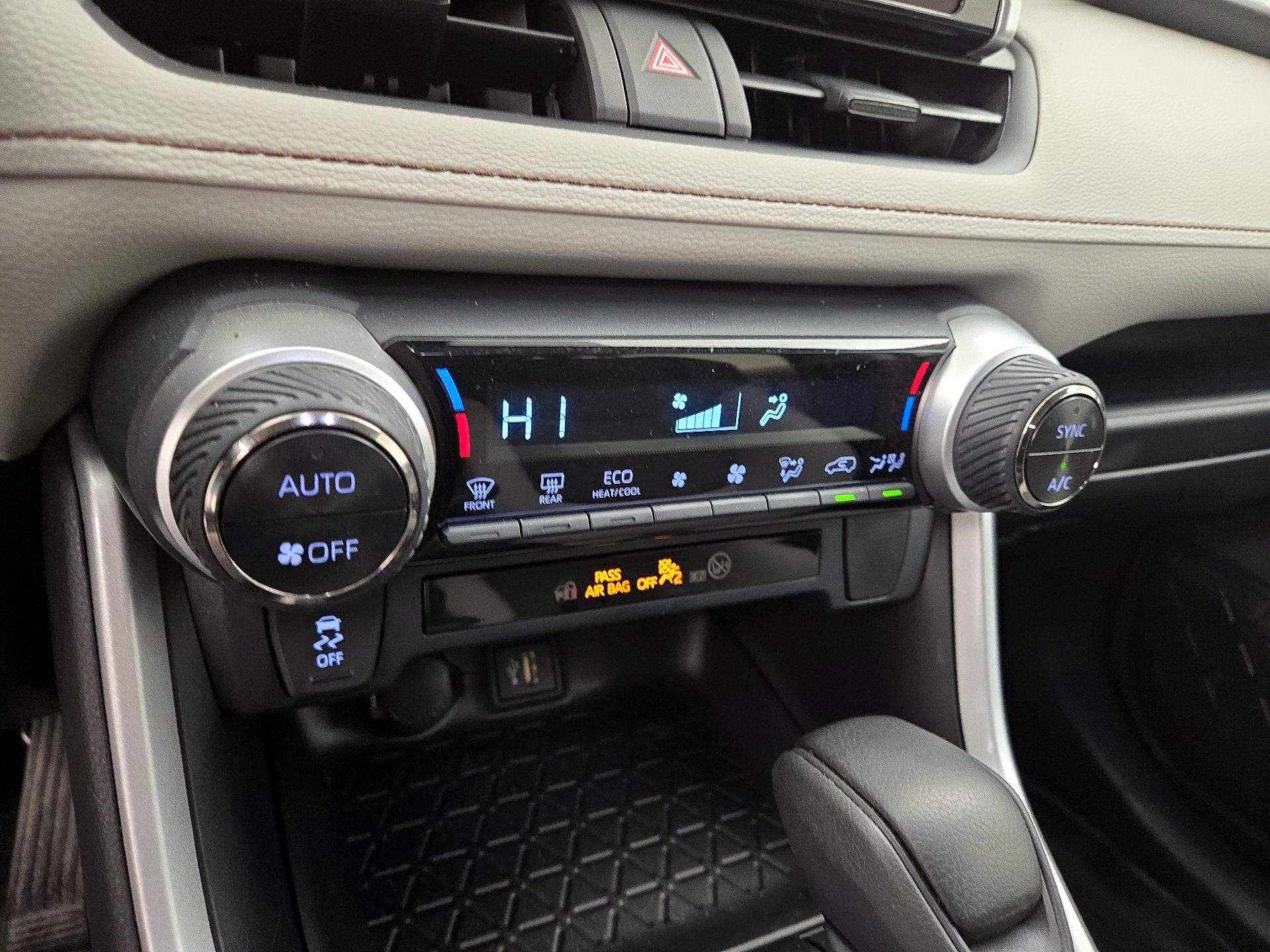 Thumbnail: 2024 Toyota RAV4 - 16