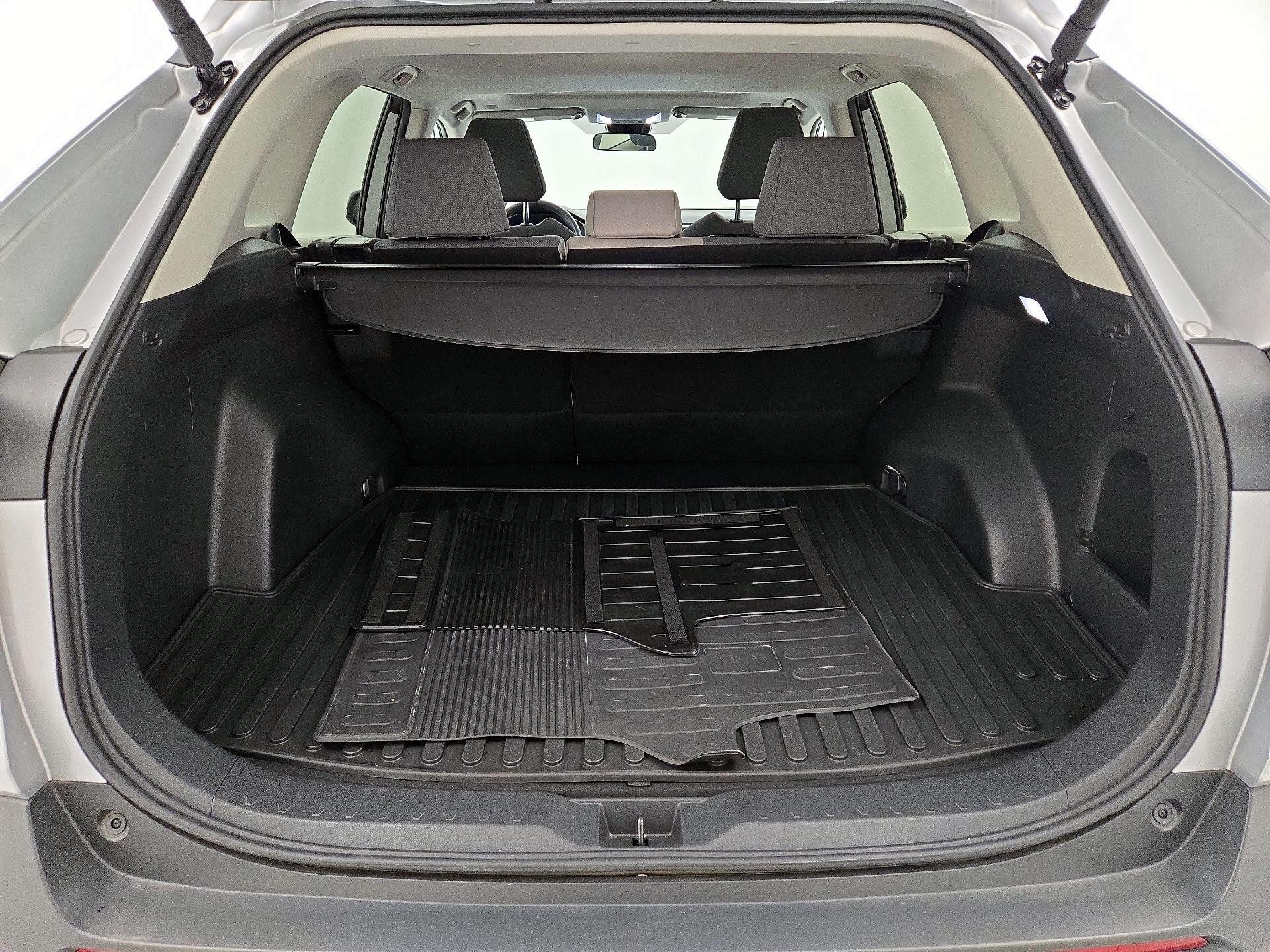 Thumbnail: 2024 Toyota RAV4 - 20