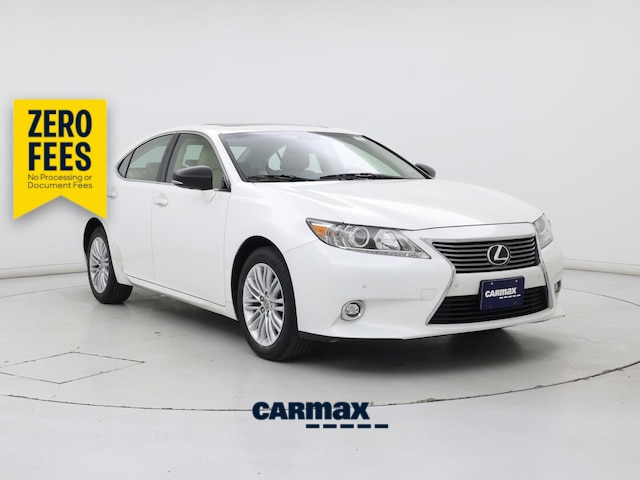 White 2015 Lexus ES Sedan Front-Wheel Drive Automatic