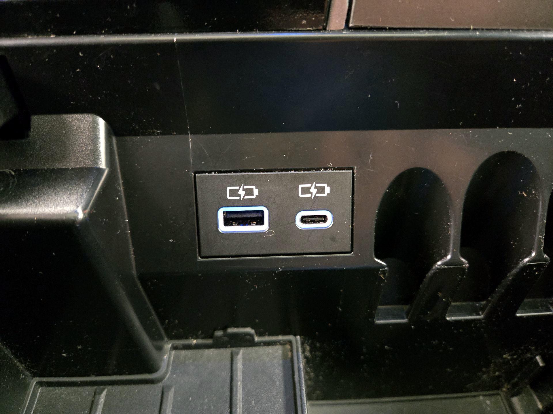 Thumbnail: 2024 Toyota Sequoia - 19