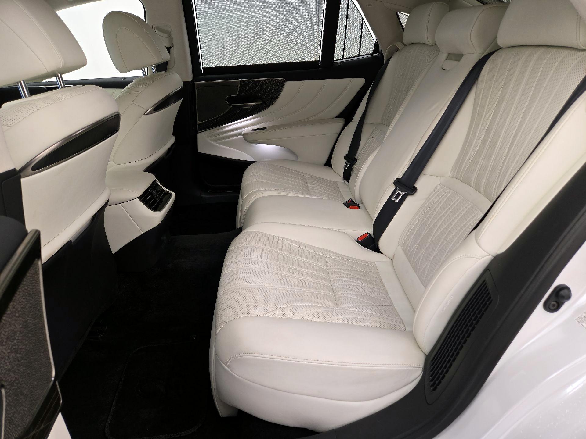 Thumbnail: 2024 Lexus LS - 20