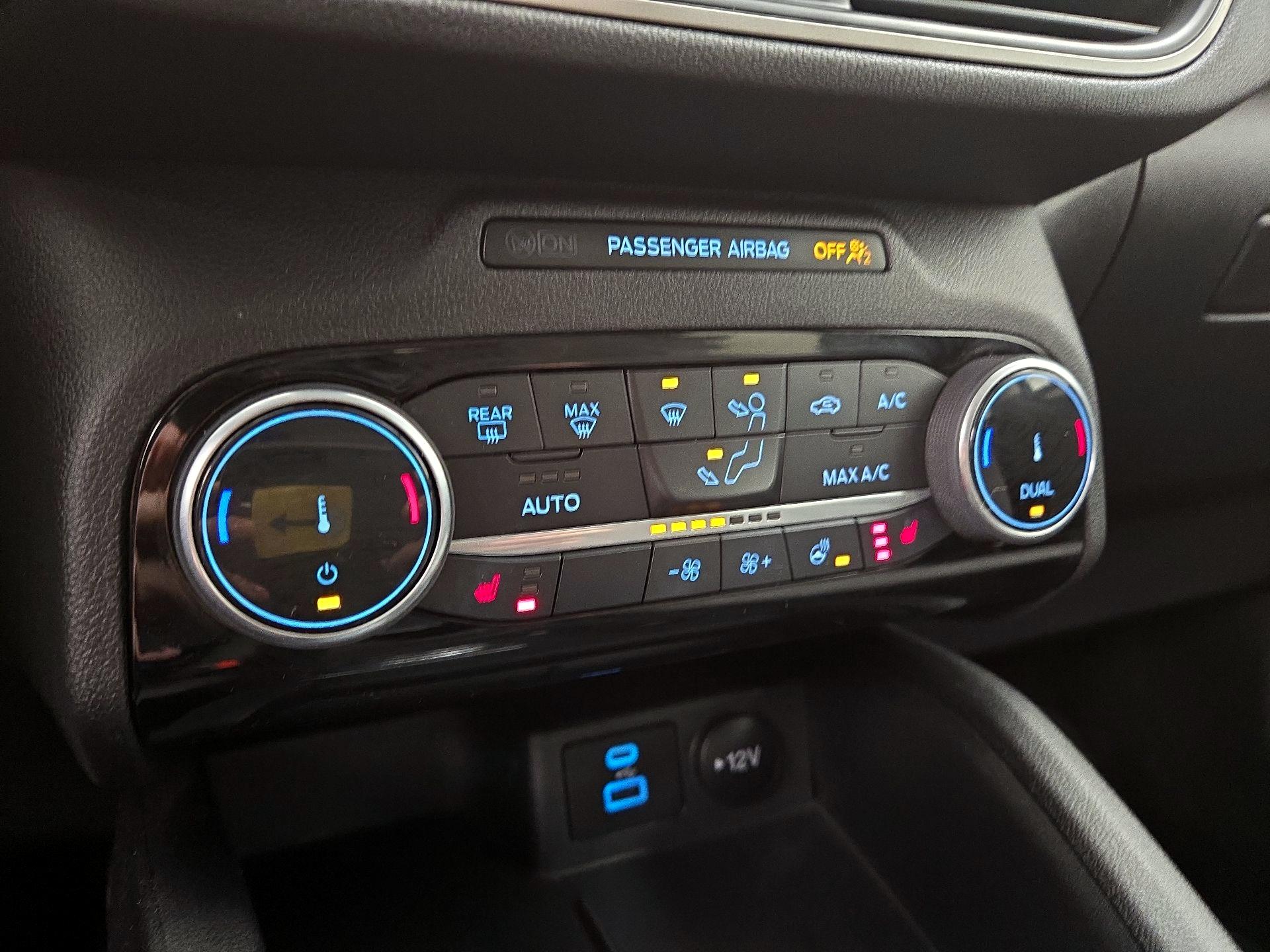 Thumbnail: 2022 Ford Escape - 17